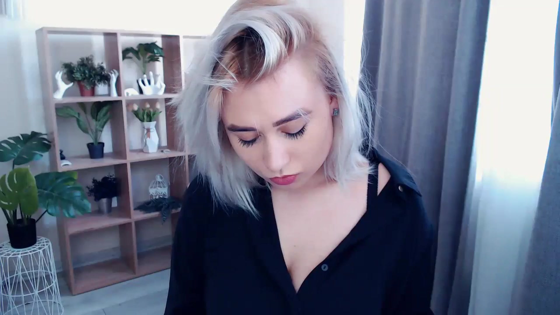 Gallery image thumbnail from Kukla_kolduna's myfreecams stream on, 04/28/2024, 14:43 image 12 of 20