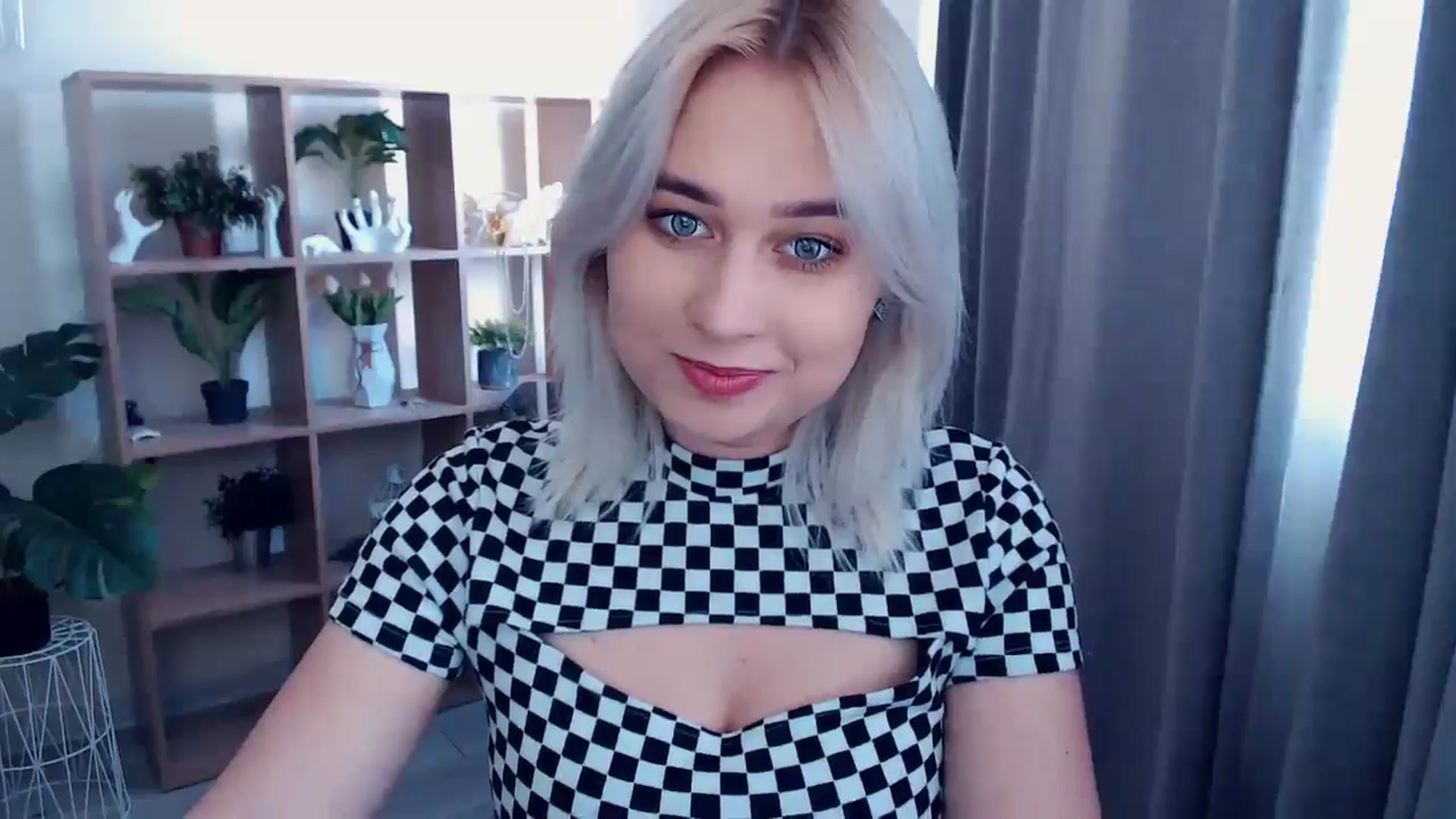 Gallery image thumbnail from Kukla_kolduna's myfreecams stream on, 05/02/2024, 13:02 image 13 of 20