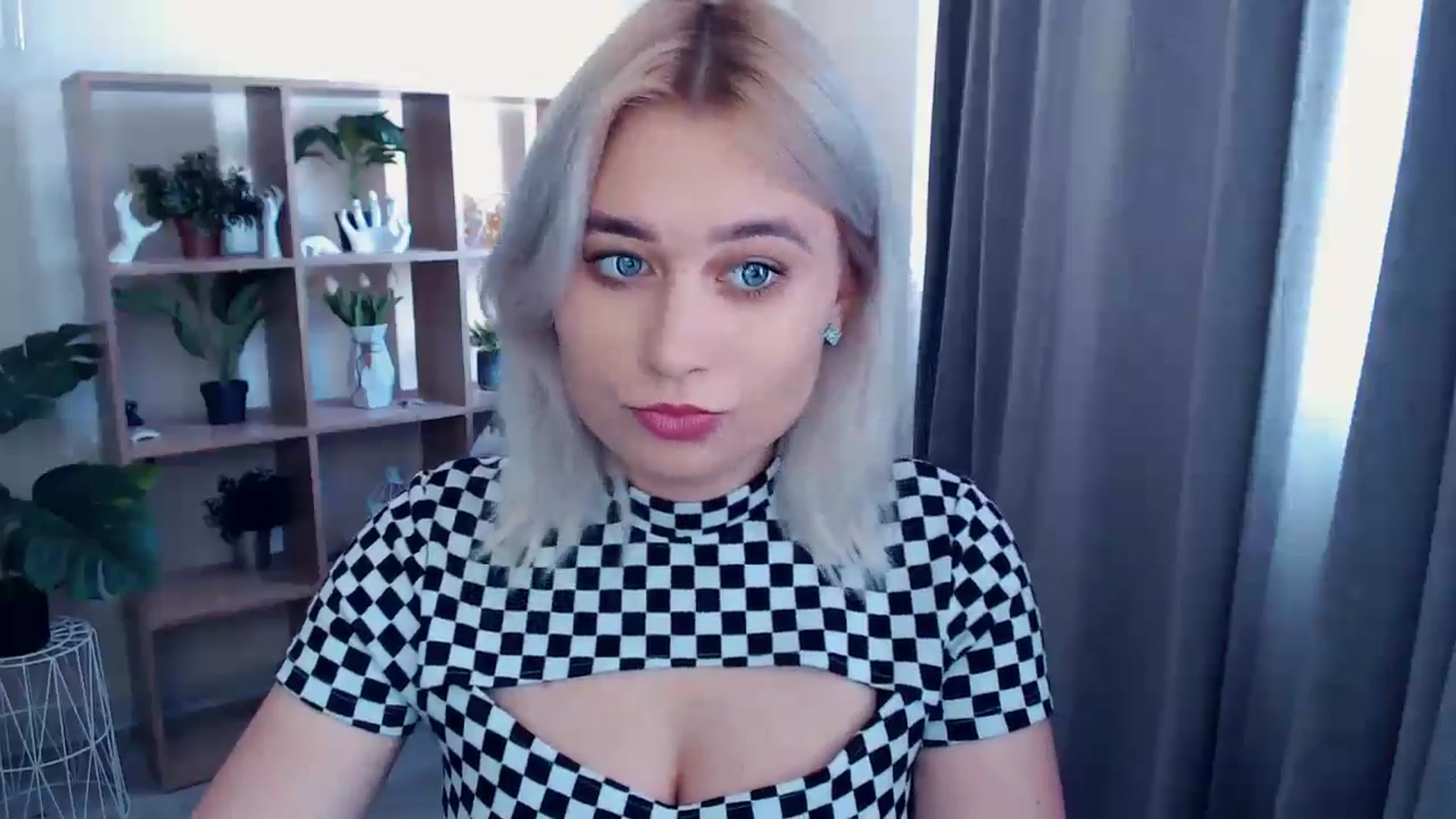 Gallery image thumbnail from Kukla_kolduna's myfreecams stream on, 05/02/2024, 13:02 image 5 of 20
