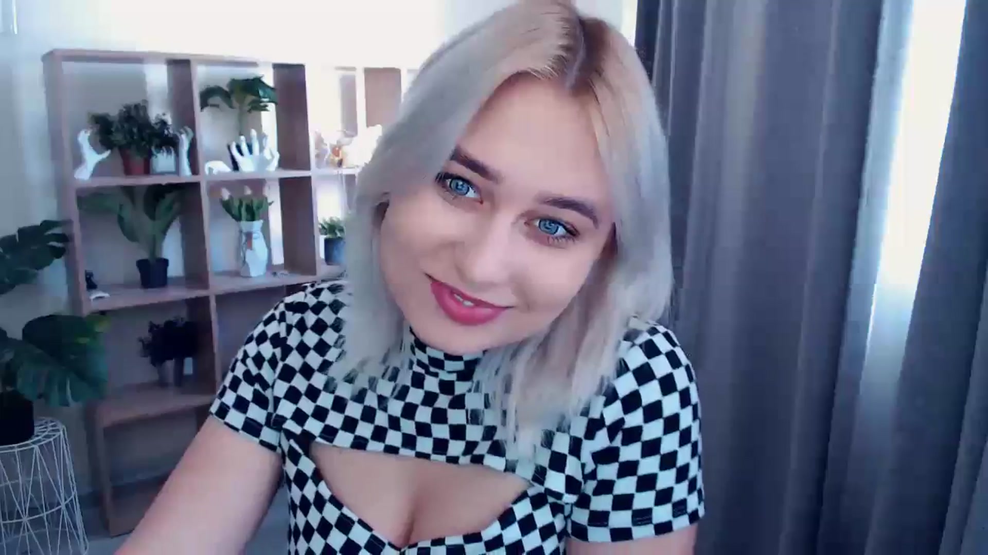 Gallery image thumbnail from Kukla_kolduna's myfreecams stream on, 05/02/2024, 13:02 image 19 of 20