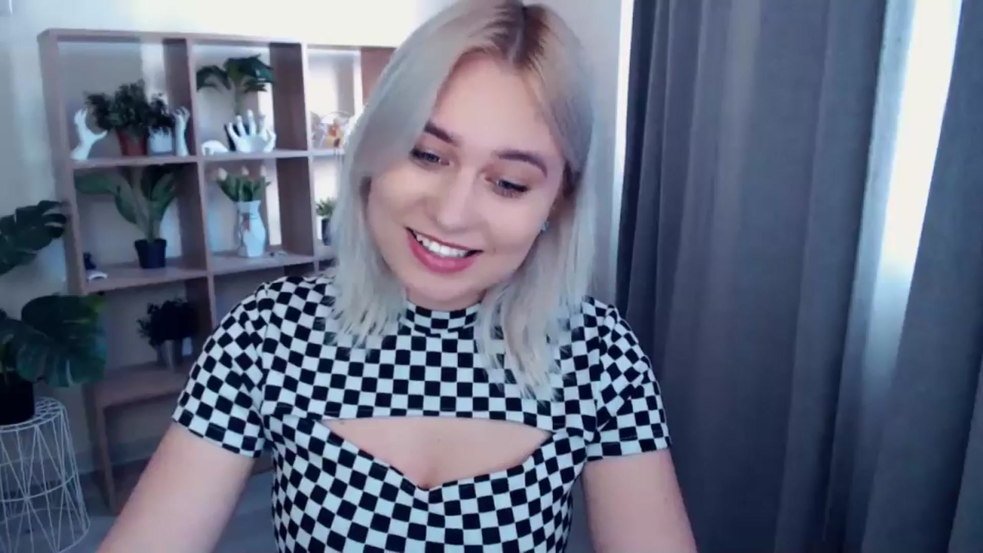Gallery image thumbnail from Kukla_kolduna's myfreecams stream on, 05/02/2024, 15:47 image 12 of 20