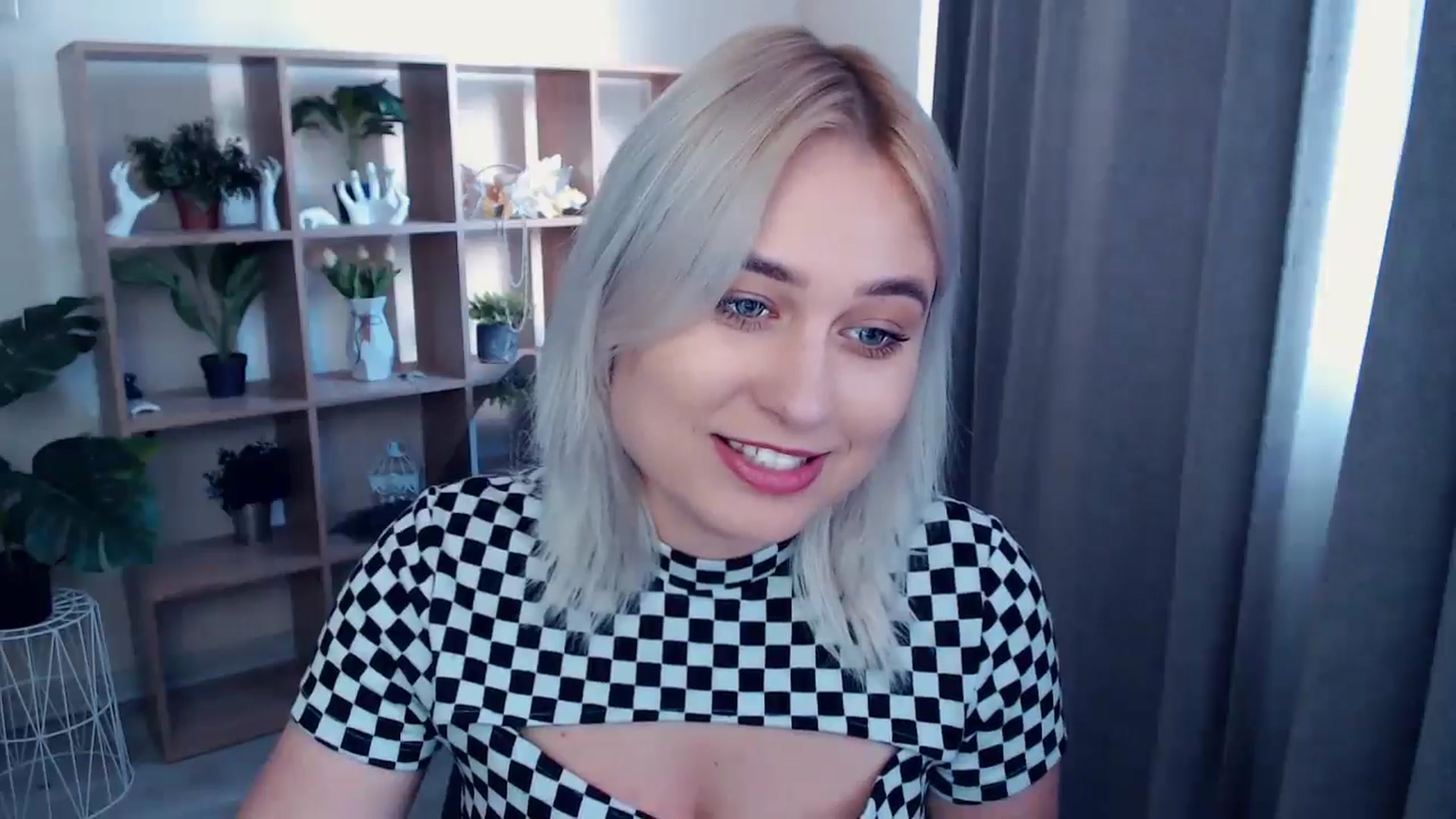 Gallery image thumbnail from Kukla_kolduna's myfreecams stream on, 05/02/2024, 15:47 image 16 of 20