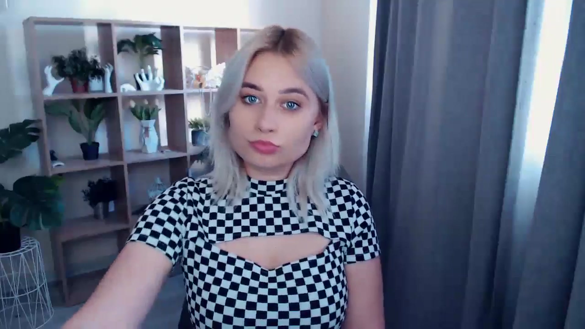 Gallery image thumbnail from Kukla_kolduna's myfreecams stream on, 05/02/2024, 15:47 image 13 of 20
