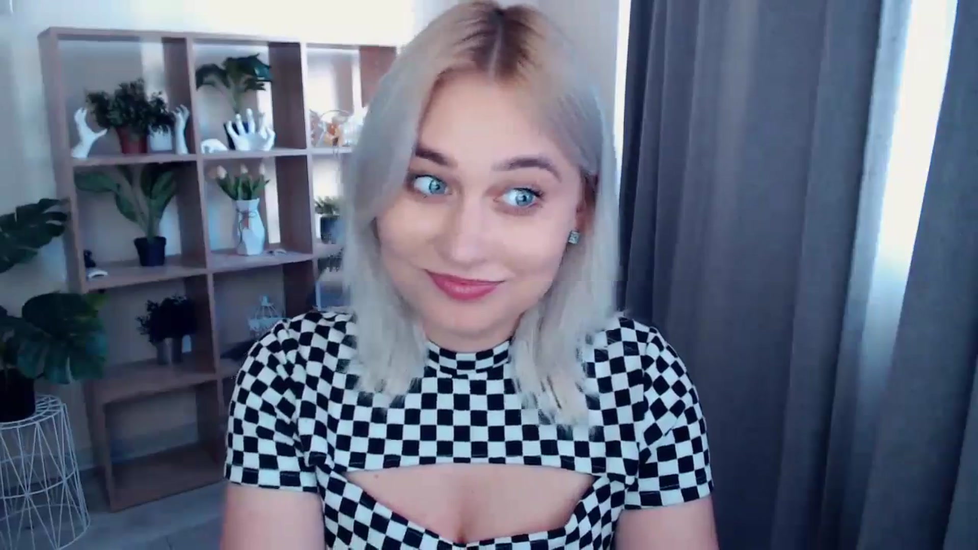 Gallery image thumbnail from Kukla_kolduna's myfreecams stream on, 05/02/2024, 15:47 image 15 of 20