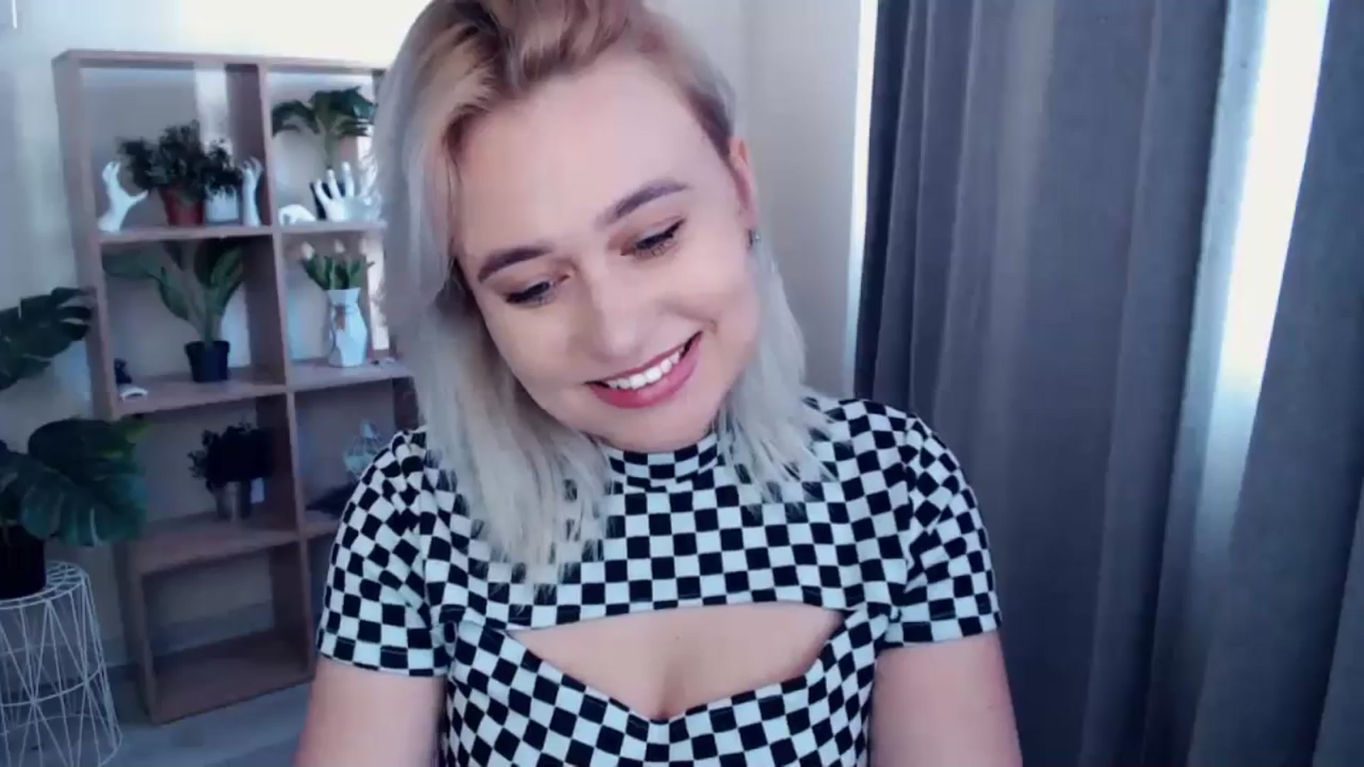 Gallery image thumbnail from Kukla_kolduna's myfreecams stream on, 05/02/2024, 15:47 image 3 of 20