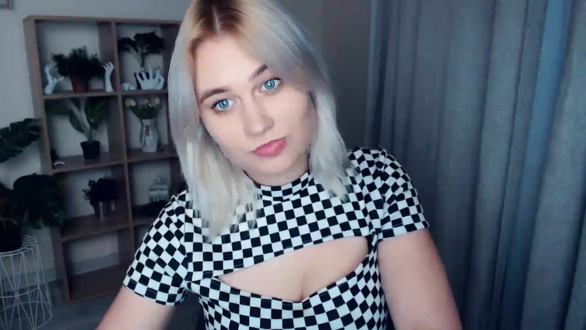 Gallery image thumbnail from Kukla_kolduna's myfreecams stream on, 05/02/2024, 17:53 image 17 of 20