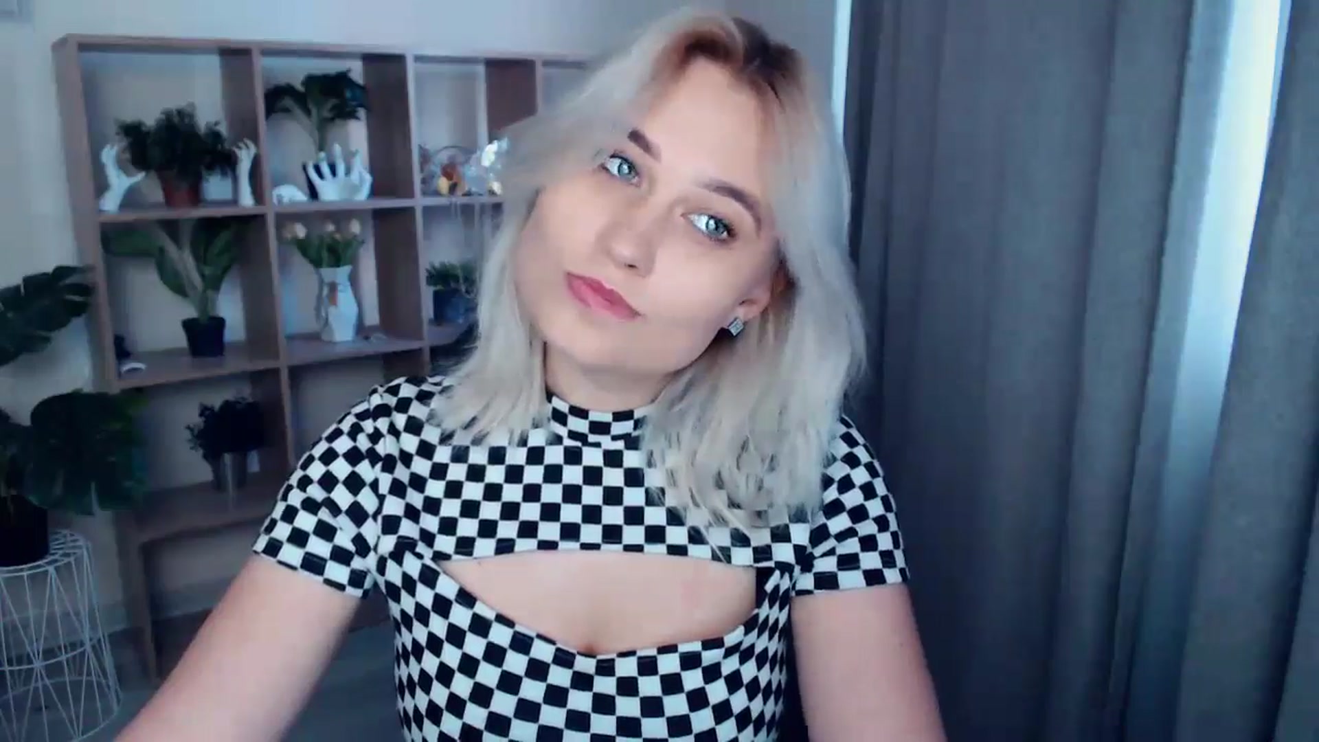 Gallery image thumbnail from Kukla_kolduna's myfreecams stream on, 05/02/2024, 17:53 image 3 of 20