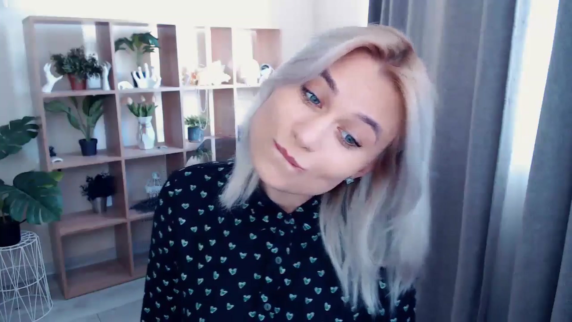 Gallery image thumbnail from Kukla_kolduna's myfreecams stream on, 05/03/2024, 14:03 image 17 of 20