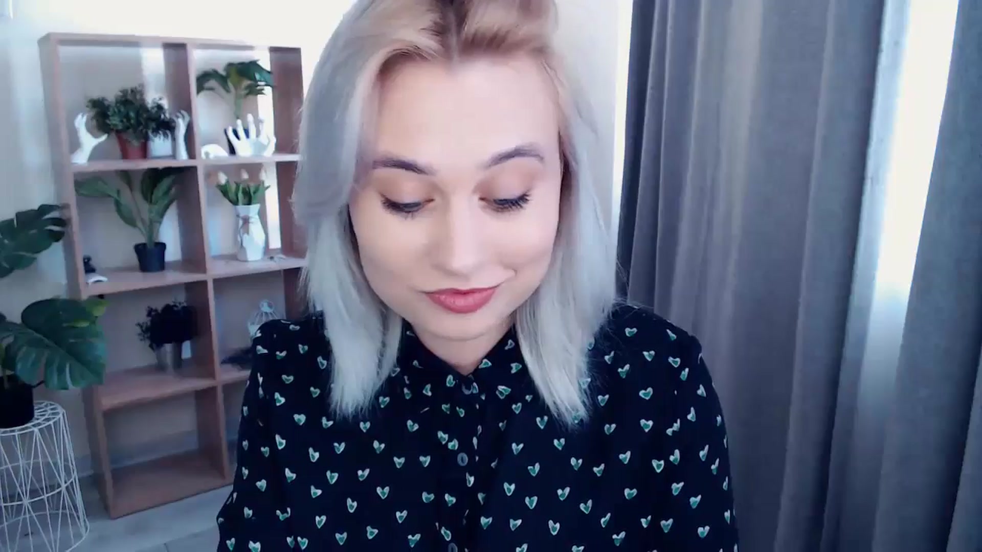 Gallery image thumbnail from Kukla_kolduna's myfreecams stream on, 05/03/2024, 14:03 image 6 of 20