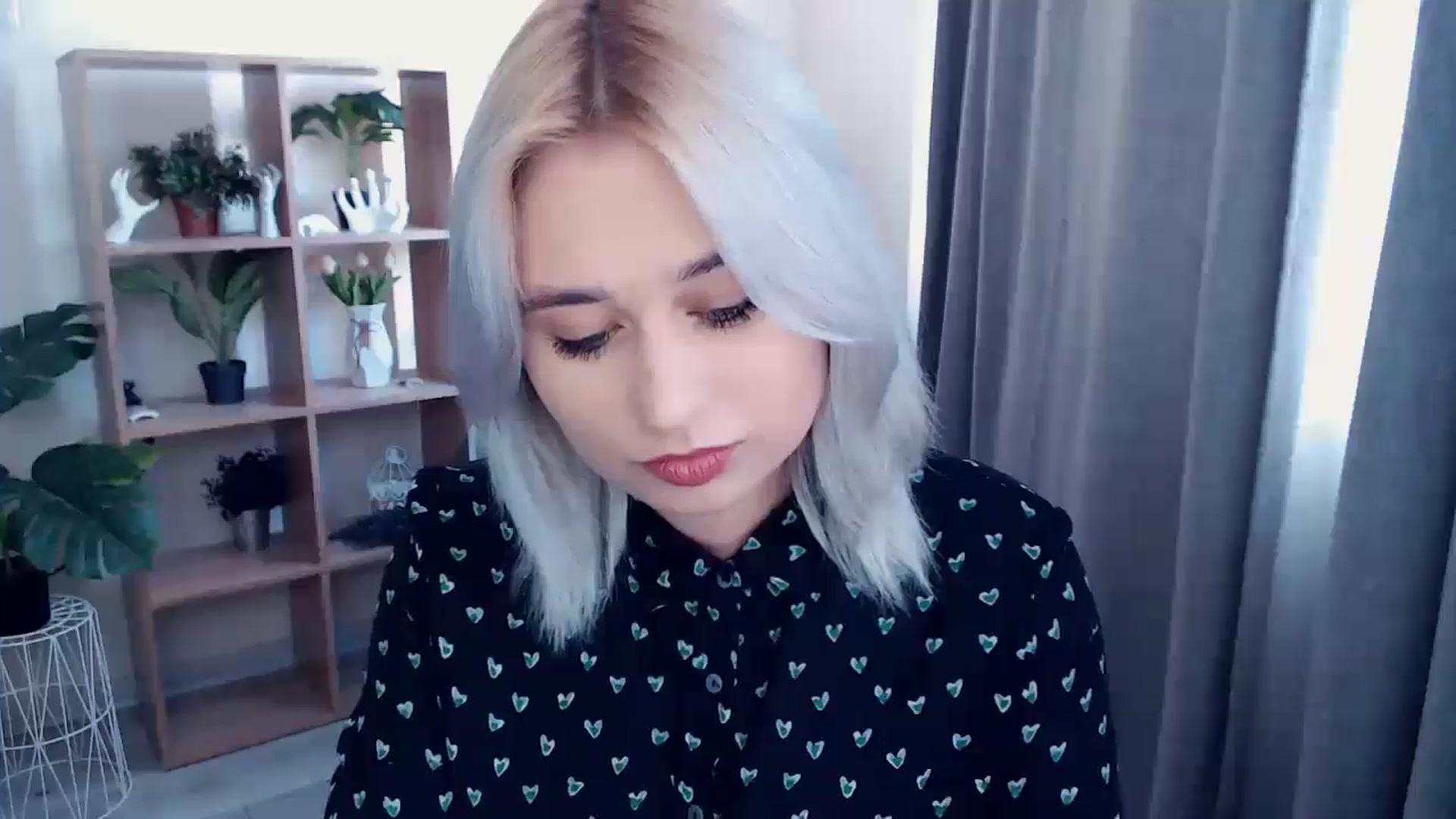 Gallery image thumbnail from Kukla_kolduna's myfreecams stream on, 05/03/2024, 14:03 image 4 of 20