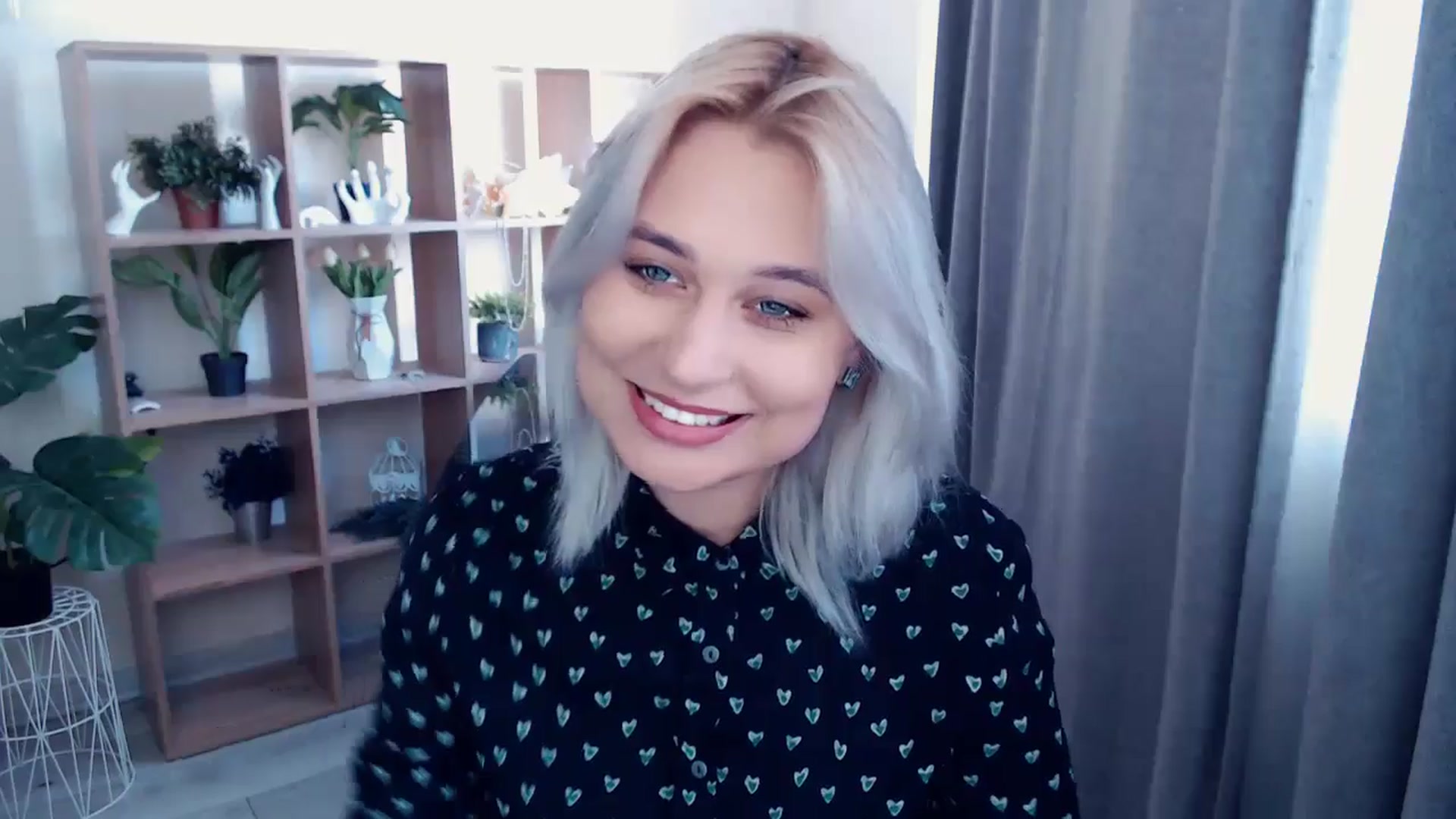 Gallery image thumbnail from Kukla_kolduna's myfreecams stream on, 05/03/2024, 14:03 image 13 of 20