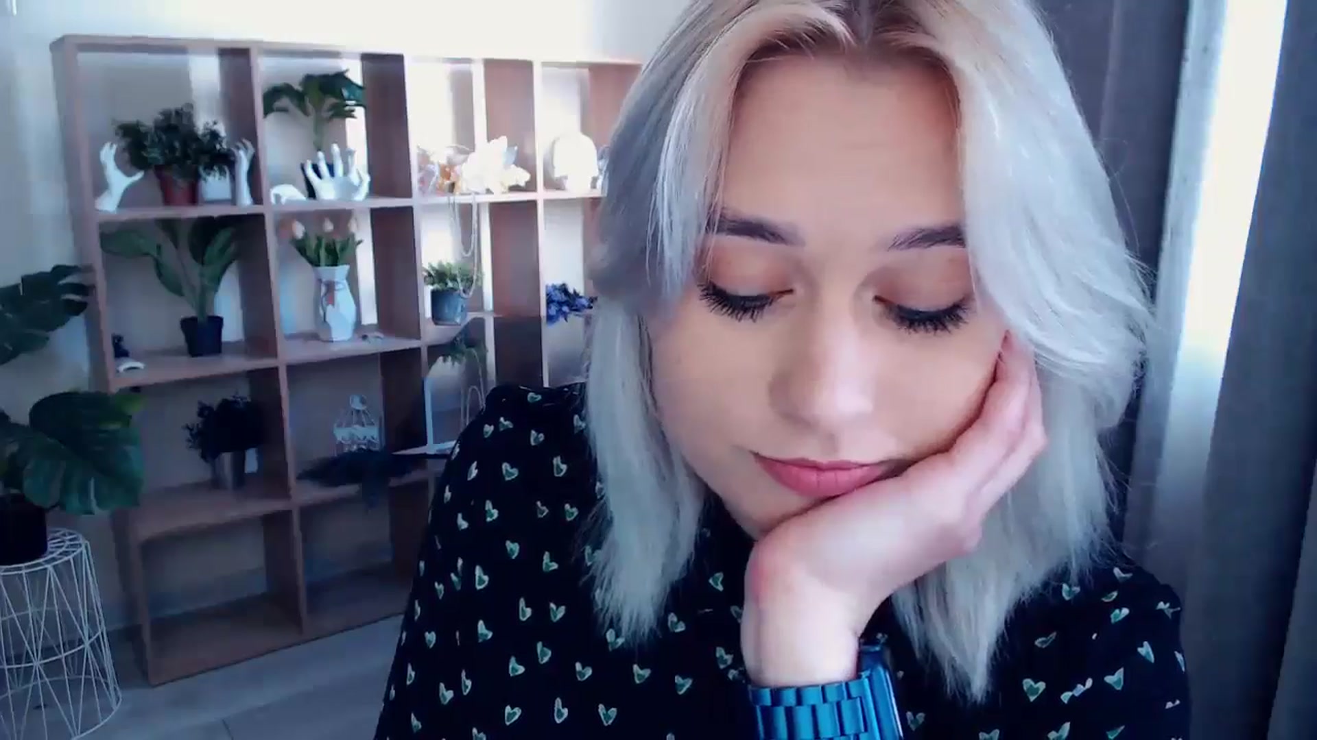 Gallery image thumbnail from Kukla_kolduna's myfreecams stream on, 05/03/2024, 14:27 image 3 of 20