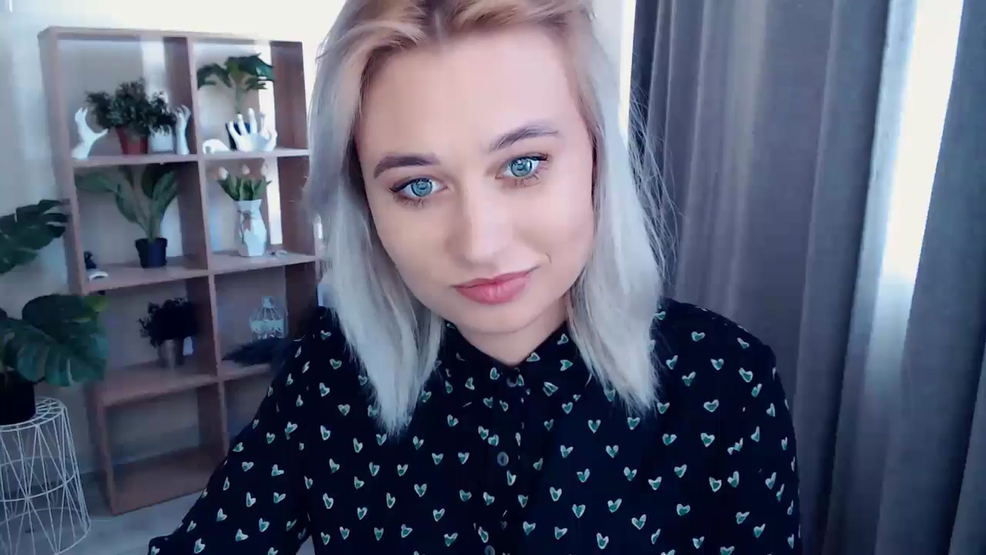 Gallery image thumbnail from Kukla_kolduna's myfreecams stream on, 05/03/2024, 14:27 image 11 of 20