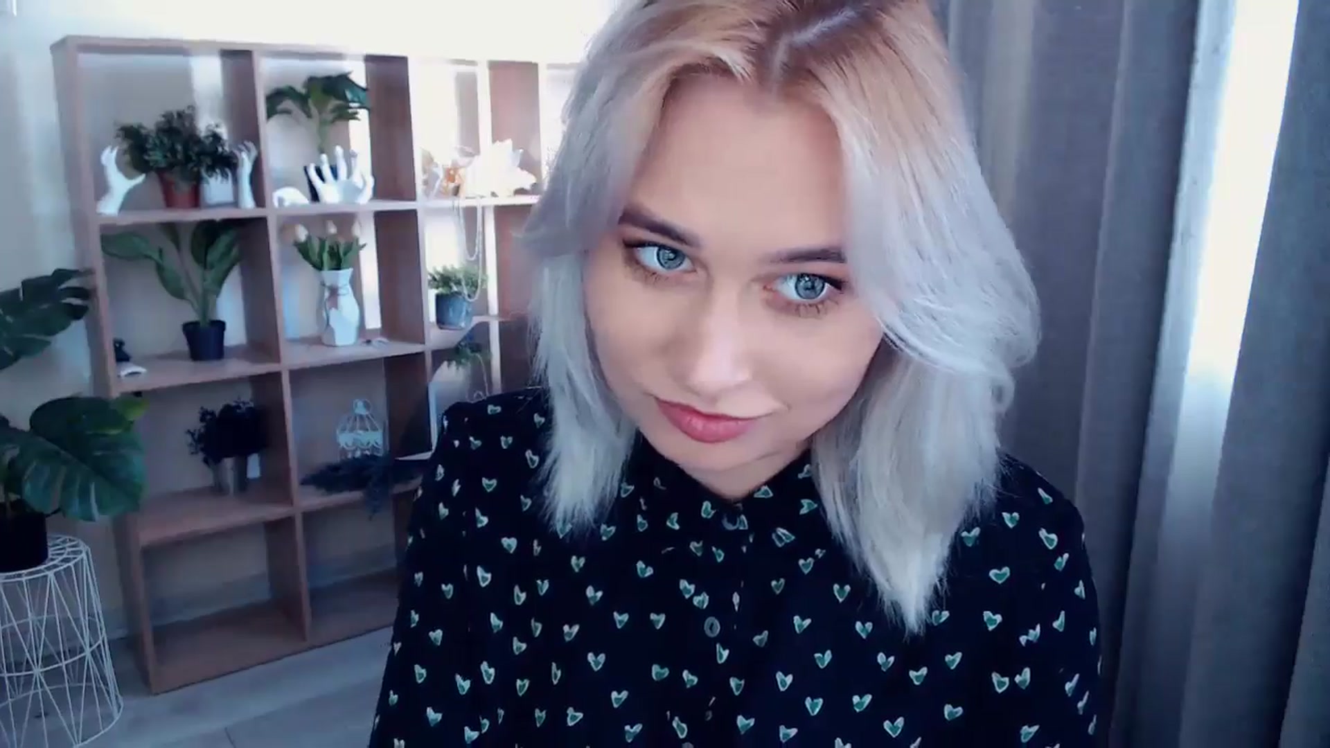 Gallery image thumbnail from Kukla_kolduna's myfreecams stream on, 05/03/2024, 14:27 image 16 of 20
