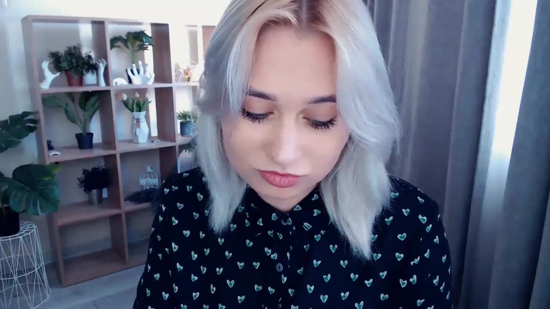Gallery image thumbnail from Kukla_kolduna's myfreecams stream on, 05/03/2024, 14:27 image 7 of 20