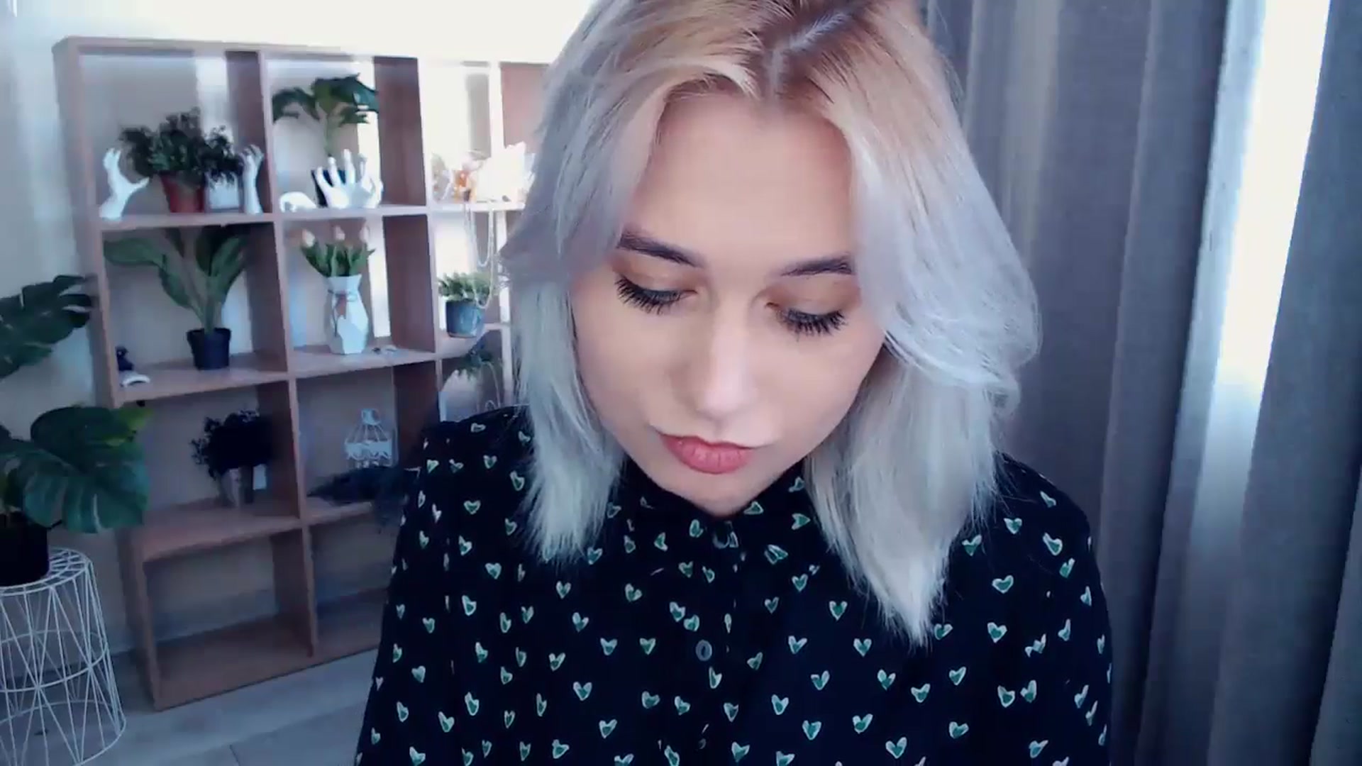 Gallery image thumbnail from Kukla_kolduna's myfreecams stream on, 05/03/2024, 14:27 image 18 of 20