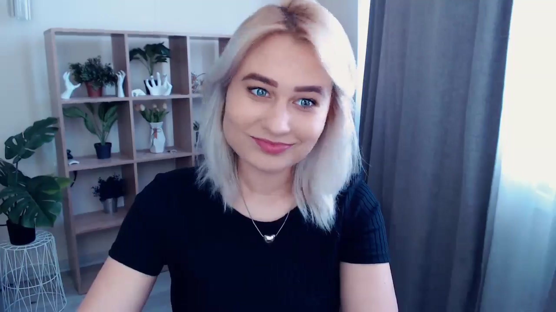 Gallery image thumbnail from Kukla_kolduna's myfreecams stream on, 05/04/2024, 09:40 image 4 of 20