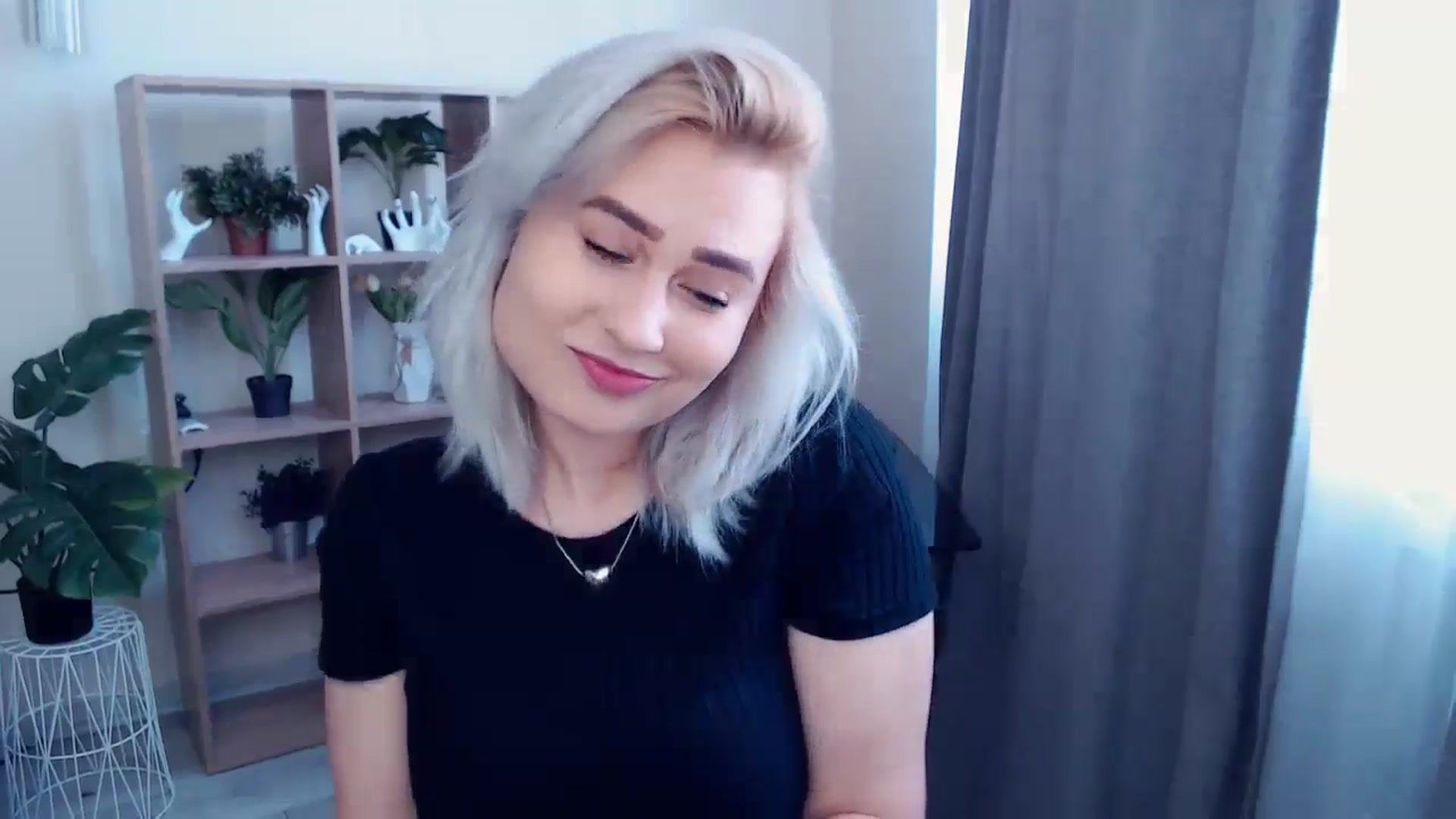 Gallery image thumbnail from Kukla_kolduna's myfreecams stream on, 05/04/2024, 09:40 image 6 of 20