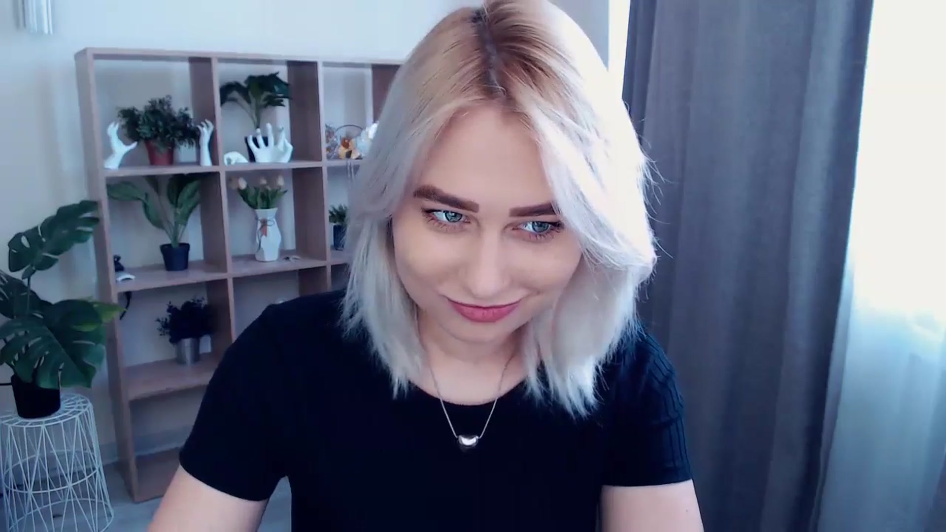 Gallery image thumbnail from Kukla_kolduna's myfreecams stream on, 05/04/2024, 09:40 image 2 of 20