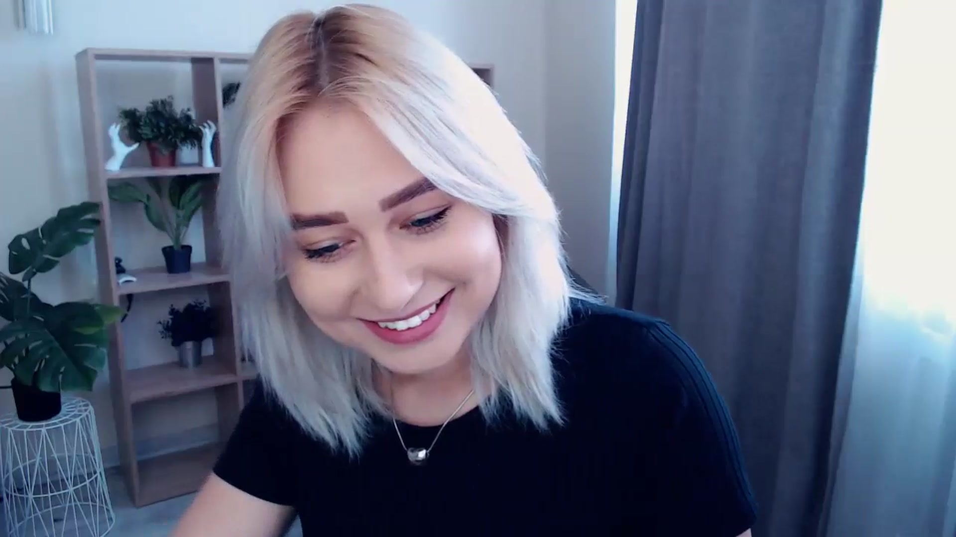Gallery image thumbnail from Kukla_kolduna's myfreecams stream on, 05/04/2024, 09:40 image 12 of 20