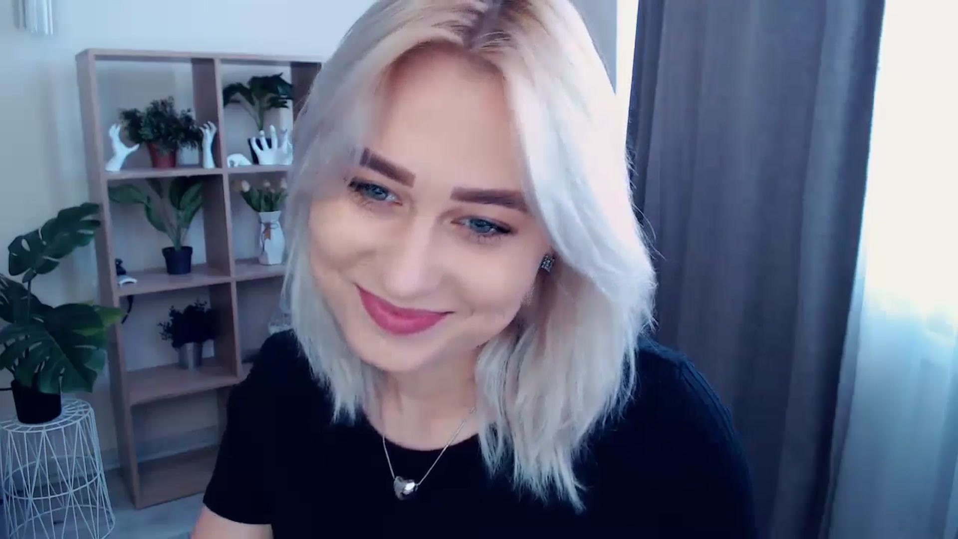 Gallery image thumbnail from Kukla_kolduna's myfreecams stream on, 05/04/2024, 09:40 image 10 of 20