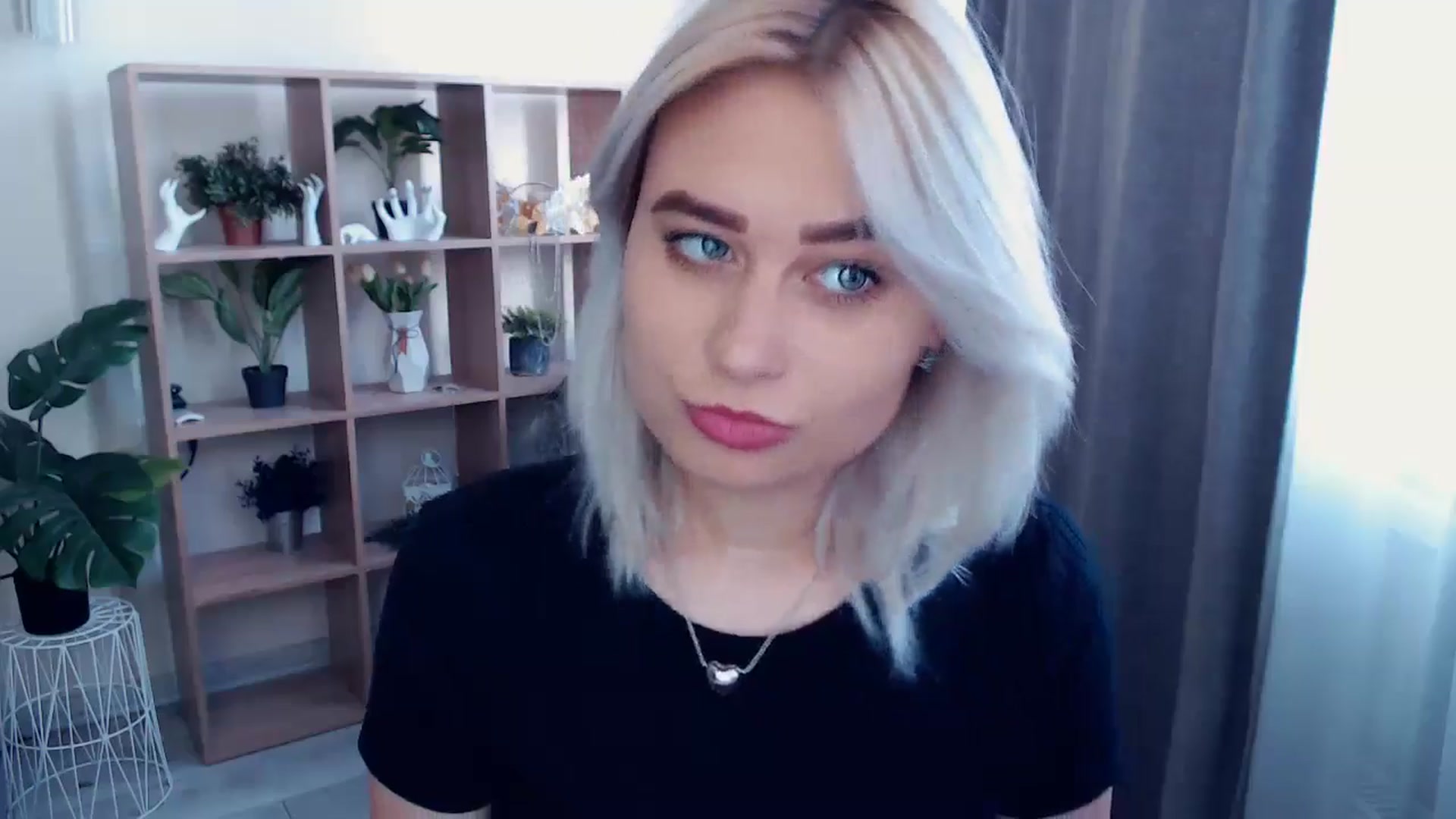 Gallery image thumbnail from Kukla_kolduna's myfreecams stream on, 05/04/2024, 15:01 image 12 of 20