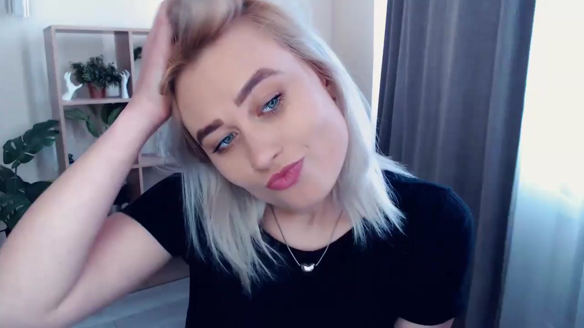 Gallery image thumbnail from Kukla_kolduna's myfreecams stream on, 05/04/2024, 15:01 image 1 of 20