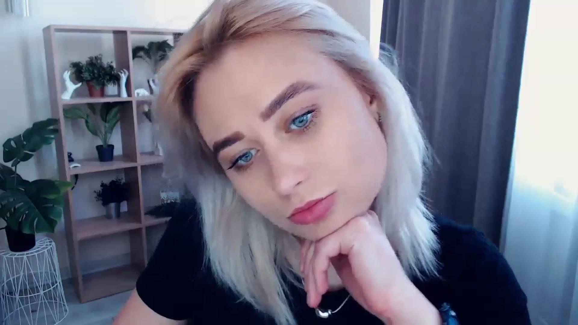 Gallery image thumbnail from Kukla_kolduna's myfreecams stream on, 05/04/2024, 15:01 image 7 of 20