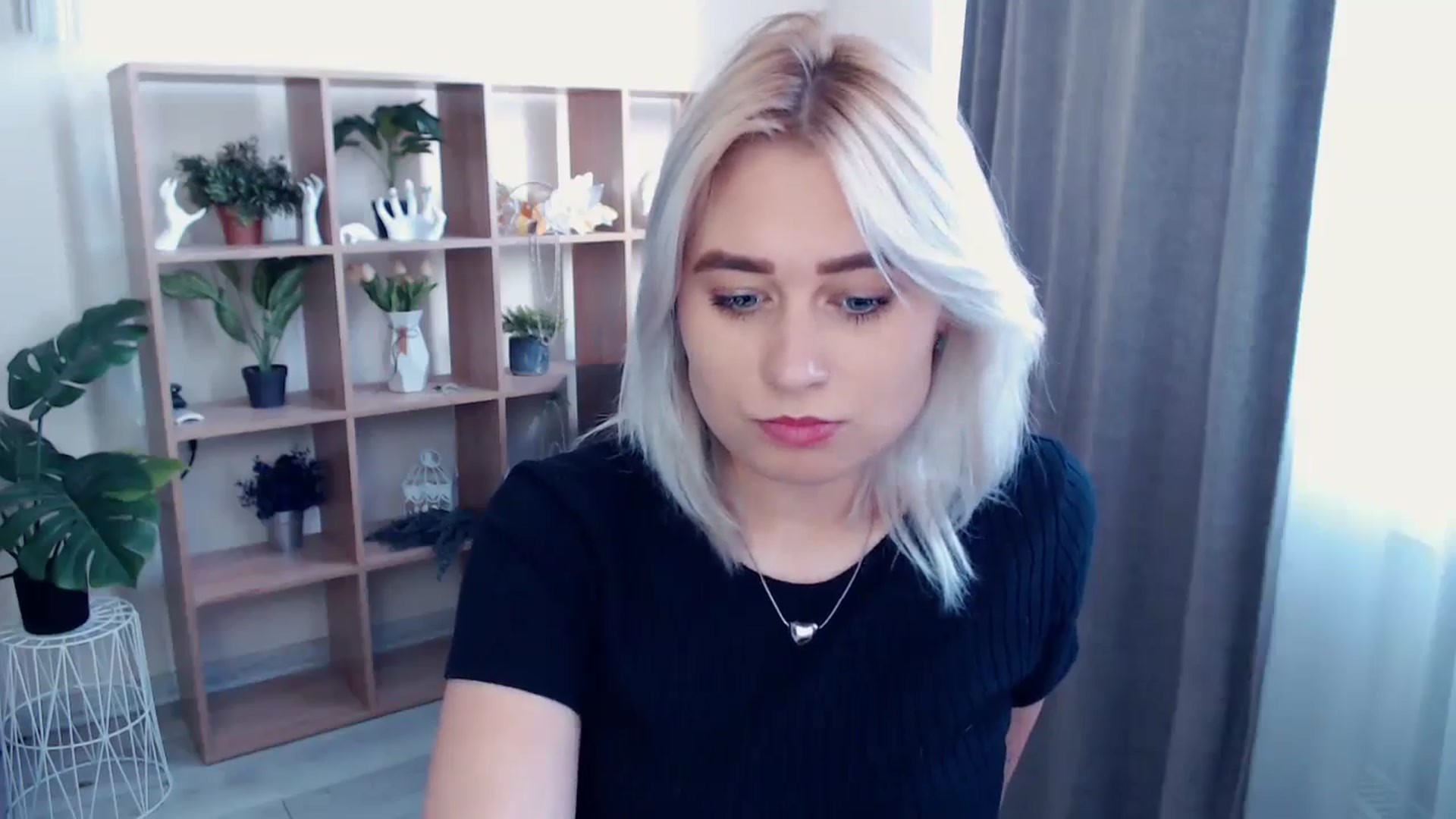 Gallery image thumbnail from Kukla_kolduna's myfreecams stream on, 05/04/2024, 15:01 image 10 of 20