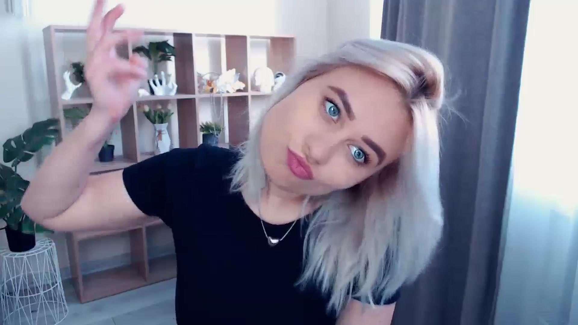 Gallery image thumbnail from Kukla_kolduna's myfreecams stream on, 05/04/2024, 15:01 image 4 of 20