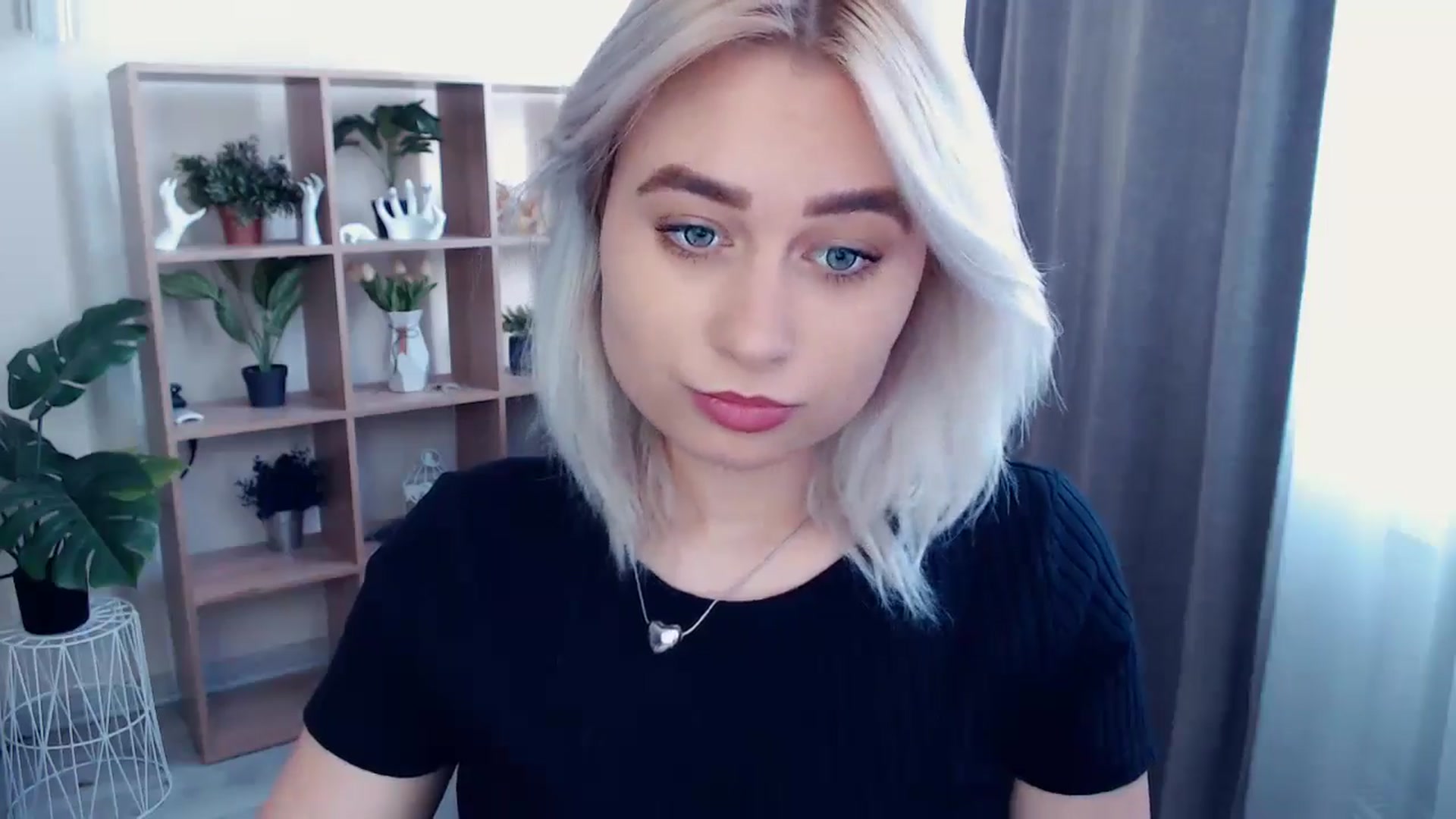 Gallery image thumbnail from Kukla_kolduna's myfreecams stream on, 05/04/2024, 15:01 image 13 of 20