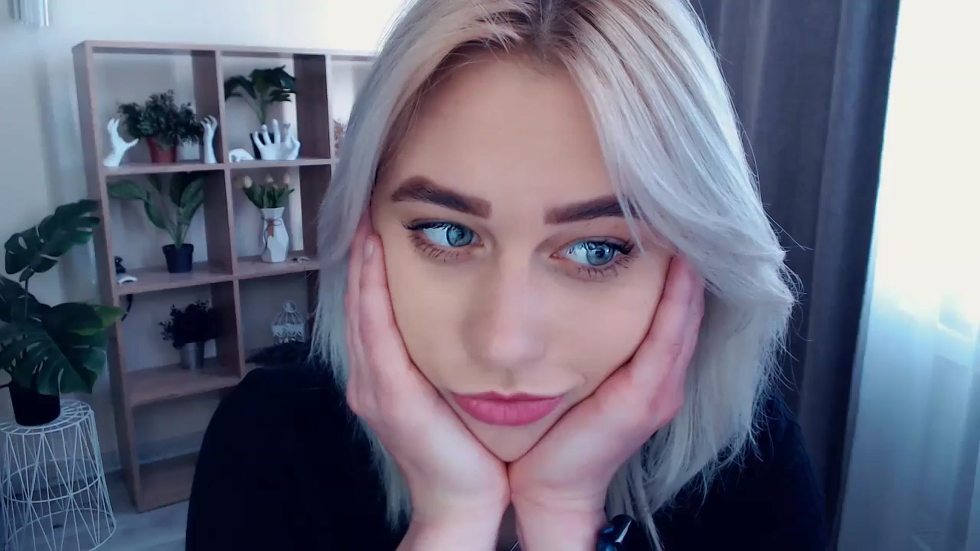 Gallery image thumbnail from Kukla_kolduna's myfreecams stream on, 05/04/2024, 15:01 image 11 of 20