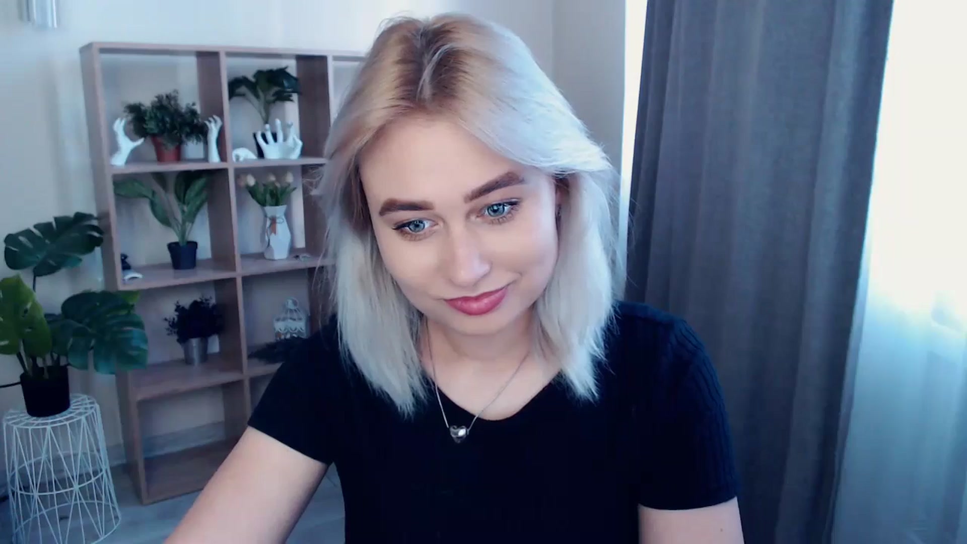 Gallery image thumbnail from Kukla_kolduna's myfreecams stream on, 05/04/2024, 16:51 image 3 of 20