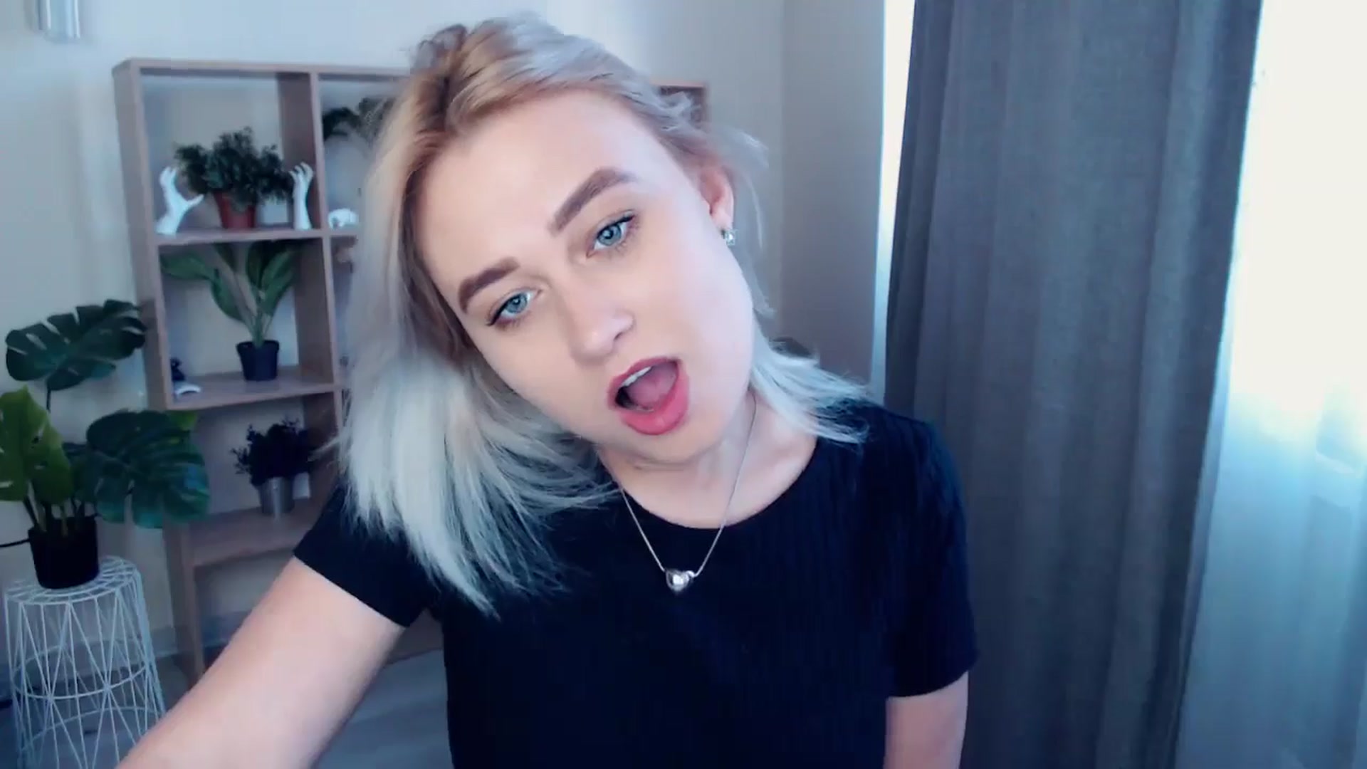 Gallery image thumbnail from Kukla_kolduna's myfreecams stream on, 05/04/2024, 16:51 image 12 of 20
