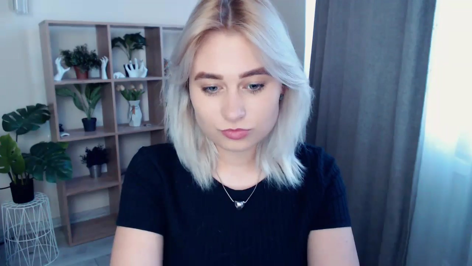 Gallery image thumbnail from Kukla_kolduna's myfreecams stream on, 05/04/2024, 16:51 image 17 of 20
