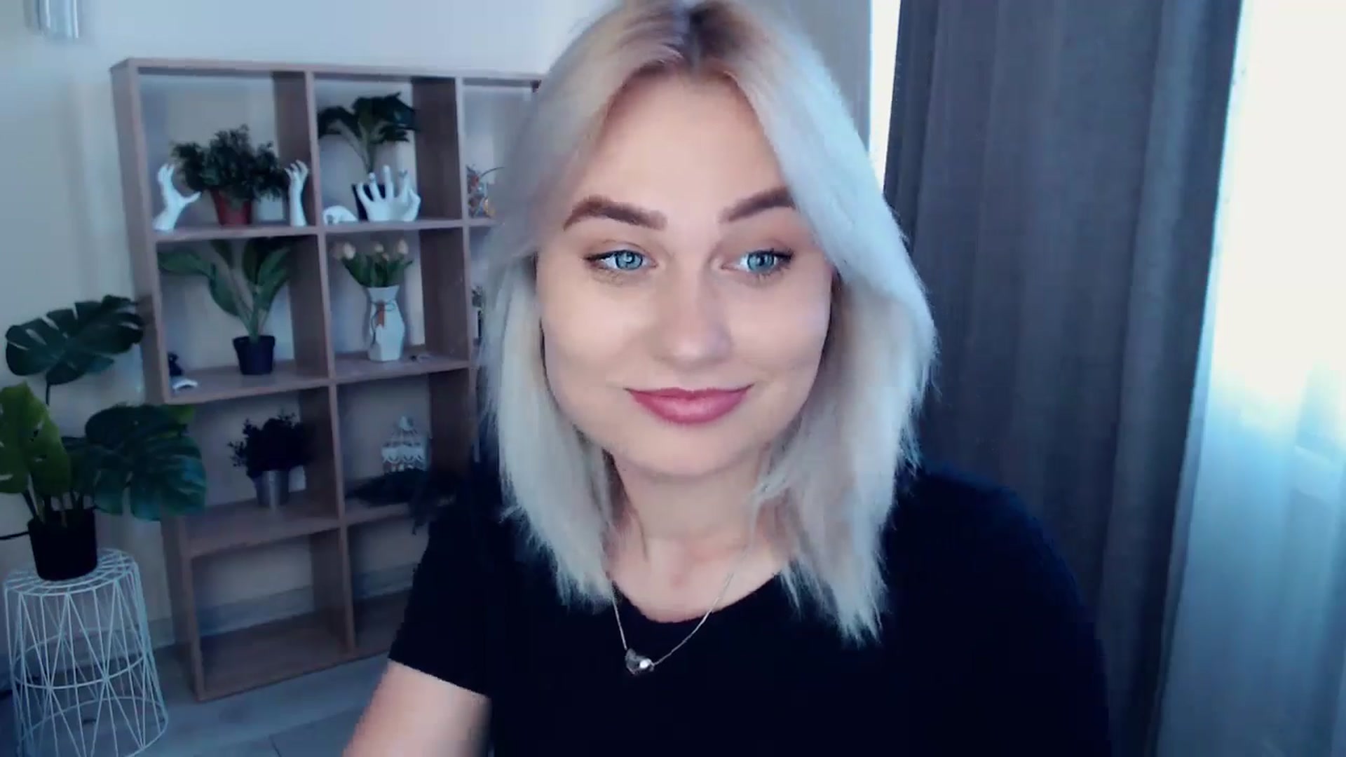 Gallery image thumbnail from Kukla_kolduna's myfreecams stream on, 05/04/2024, 16:51 image 10 of 20