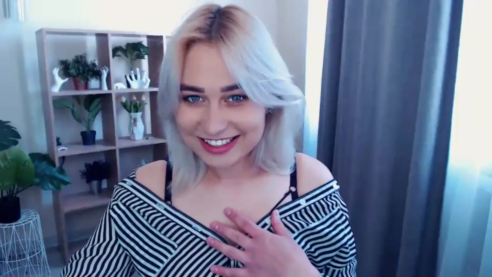 Gallery image thumbnail from Kukla_kolduna's myfreecams stream on, 05/09/2024, 12:26 image 14 of 20