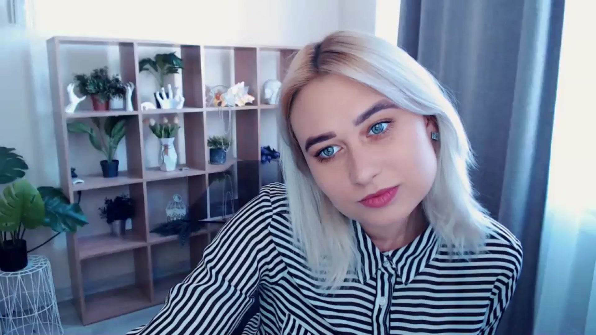 Gallery image thumbnail from Kukla_kolduna's myfreecams stream on, 05/09/2024, 12:26 image 5 of 20