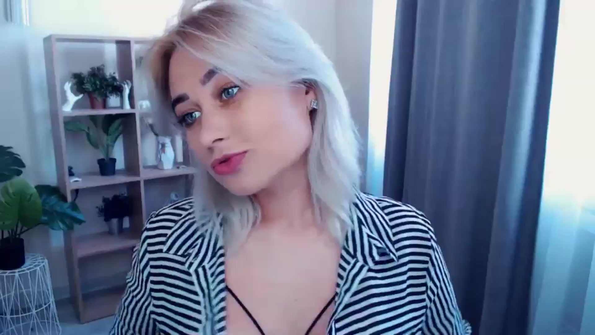 Gallery image thumbnail from Kukla_kolduna's myfreecams stream on, 05/09/2024, 12:26 image 19 of 20