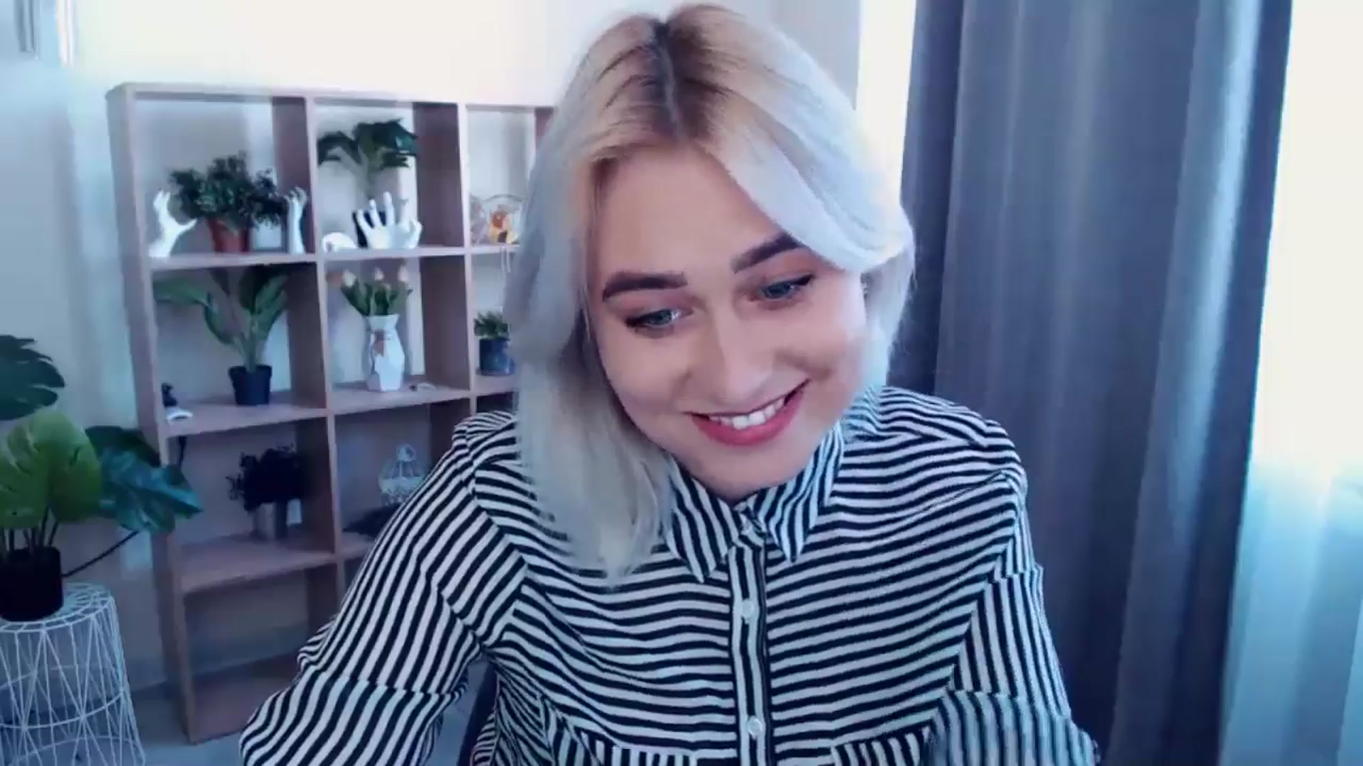 Gallery image thumbnail from Kukla_kolduna's myfreecams stream on, 05/09/2024, 12:26 image 2 of 20