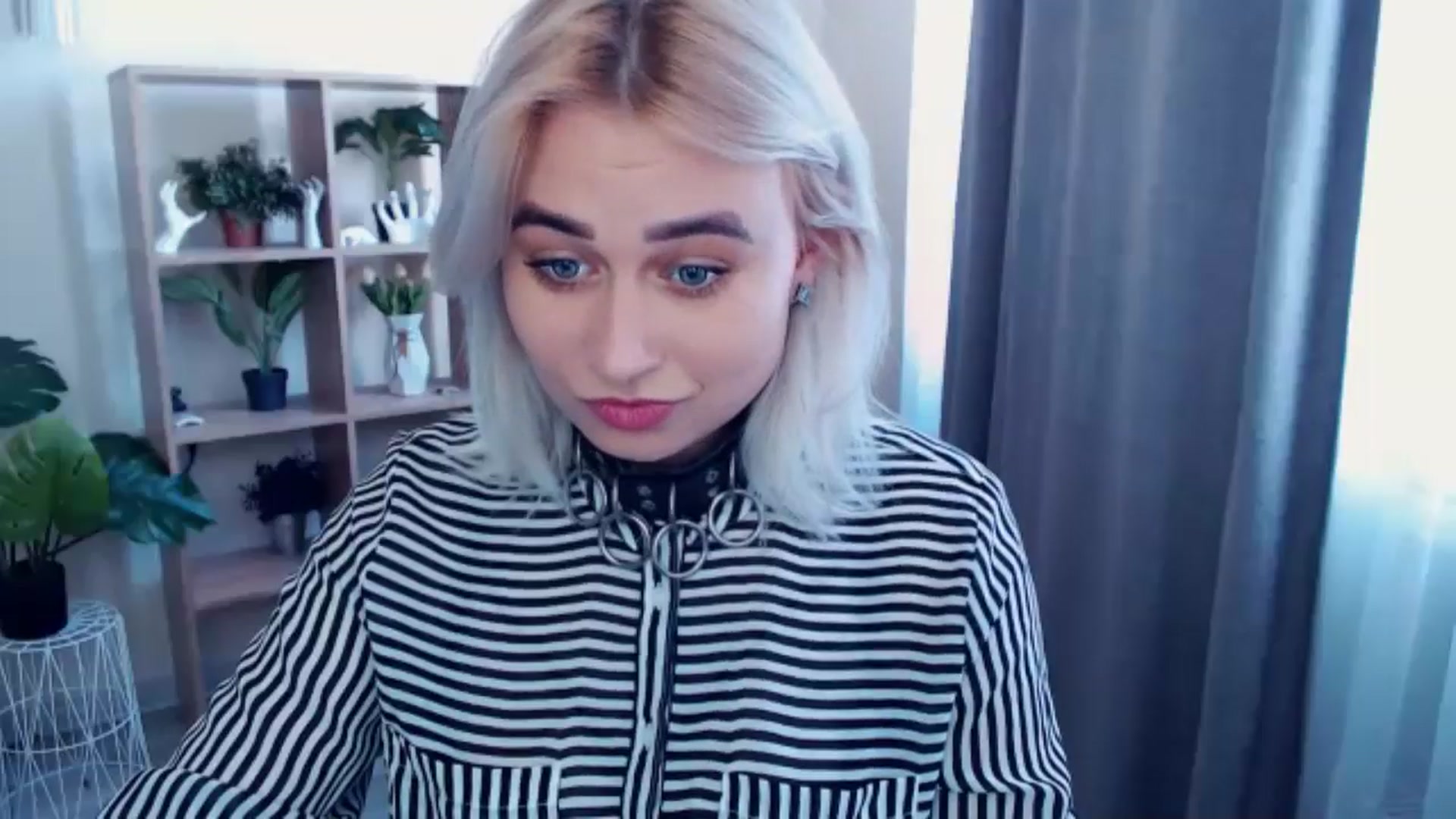 Gallery image thumbnail from Kukla_kolduna's myfreecams stream on, 05/09/2024, 14:33 image 13 of 20