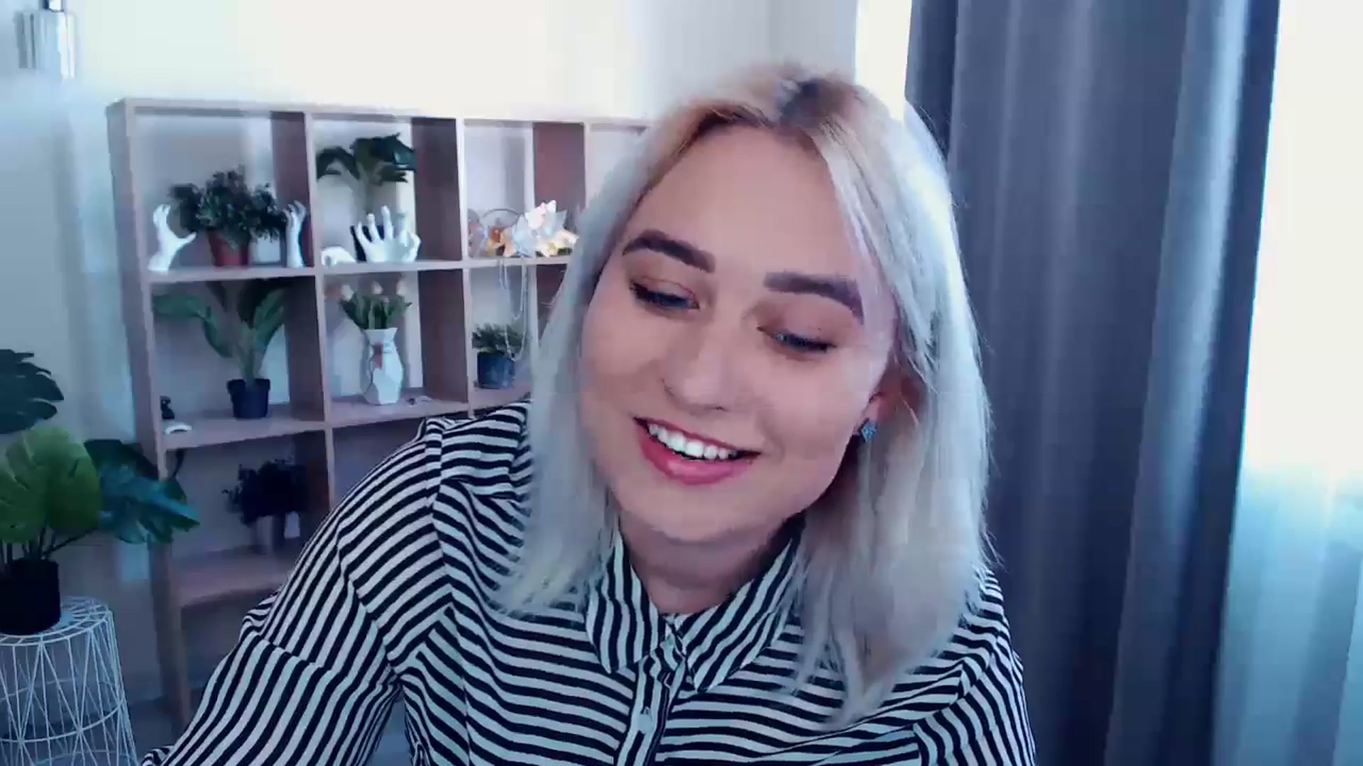 Gallery image thumbnail from Kukla_kolduna's myfreecams stream on, 05/09/2024, 14:33 image 3 of 20