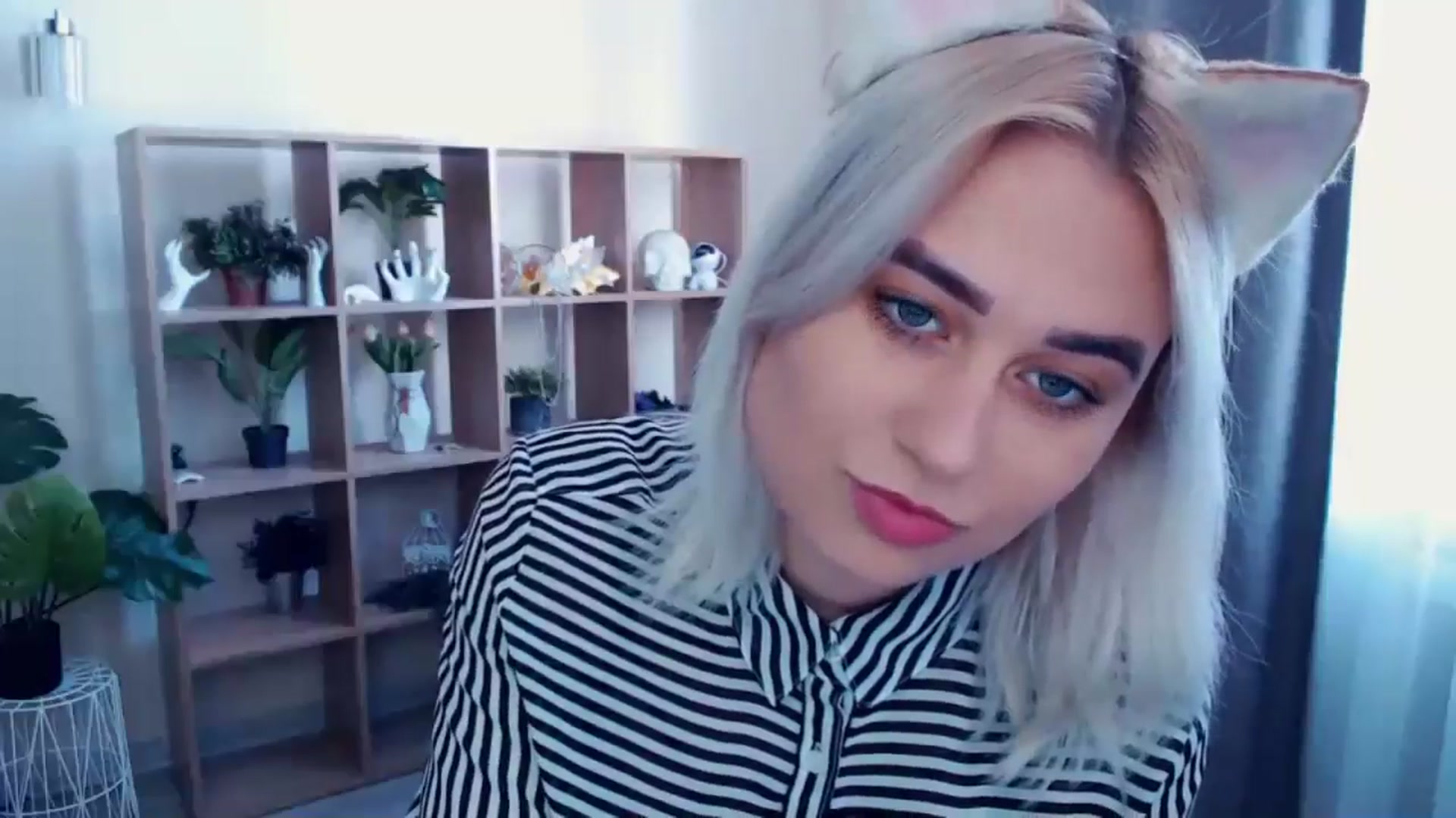 Gallery image thumbnail from Kukla_kolduna's myfreecams stream on, 05/09/2024, 14:33 image 7 of 20