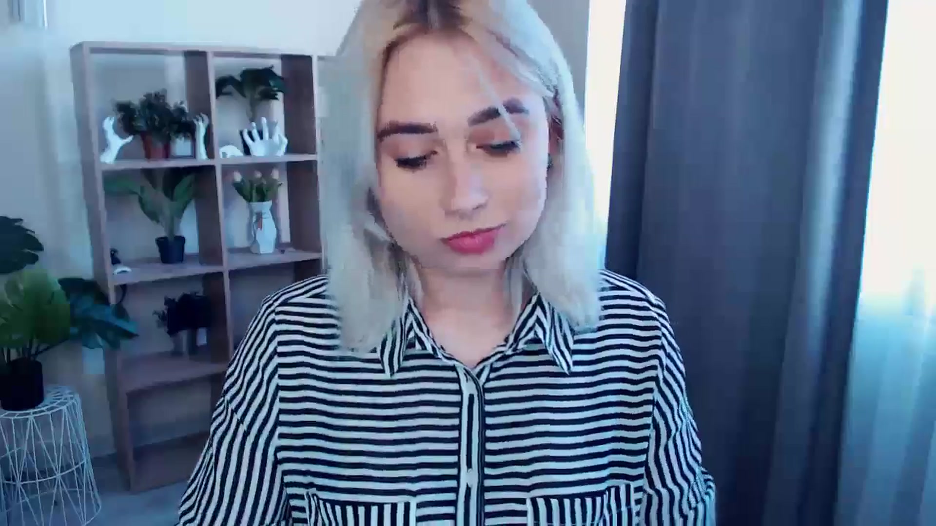 Gallery image thumbnail from Kukla_kolduna's myfreecams stream on, 05/09/2024, 16:05 image 10 of 20