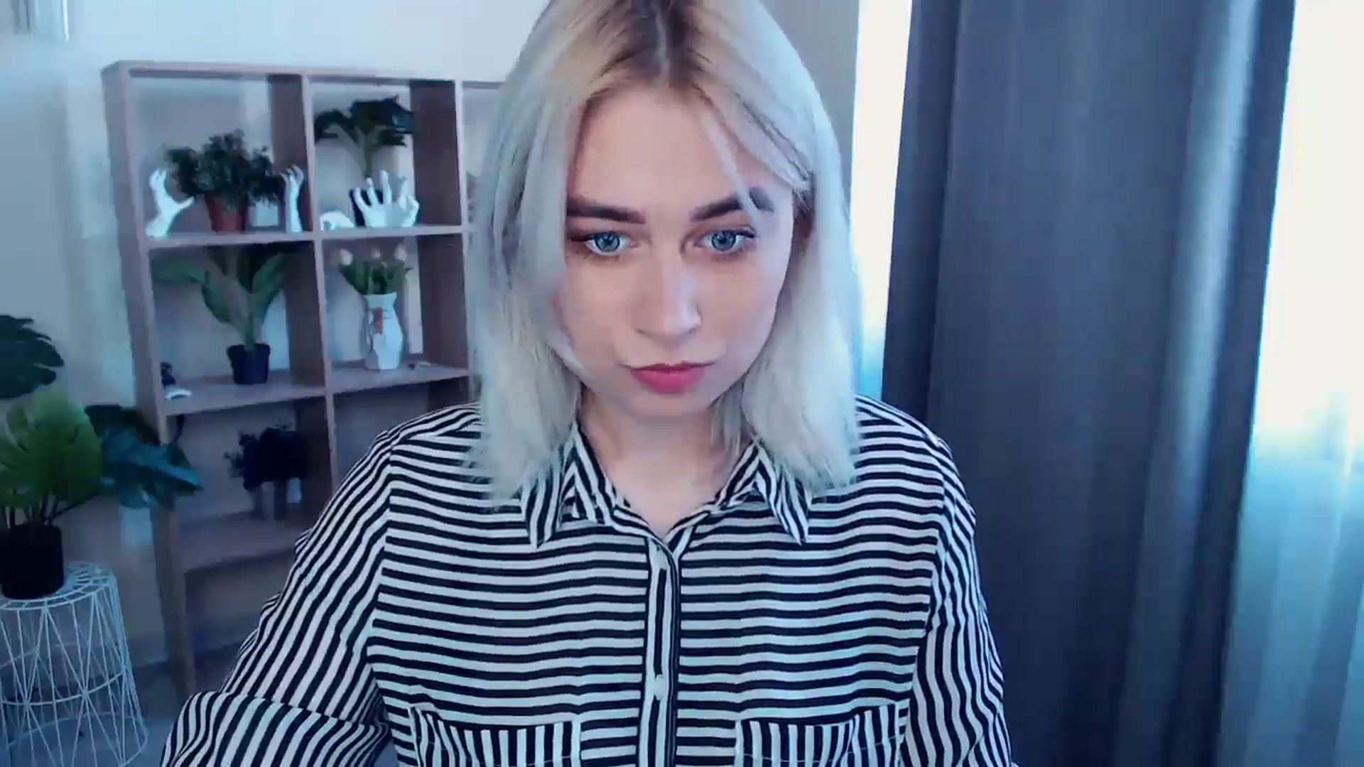 Gallery image thumbnail from Kukla_kolduna's myfreecams stream on, 05/09/2024, 16:05 image 16 of 20