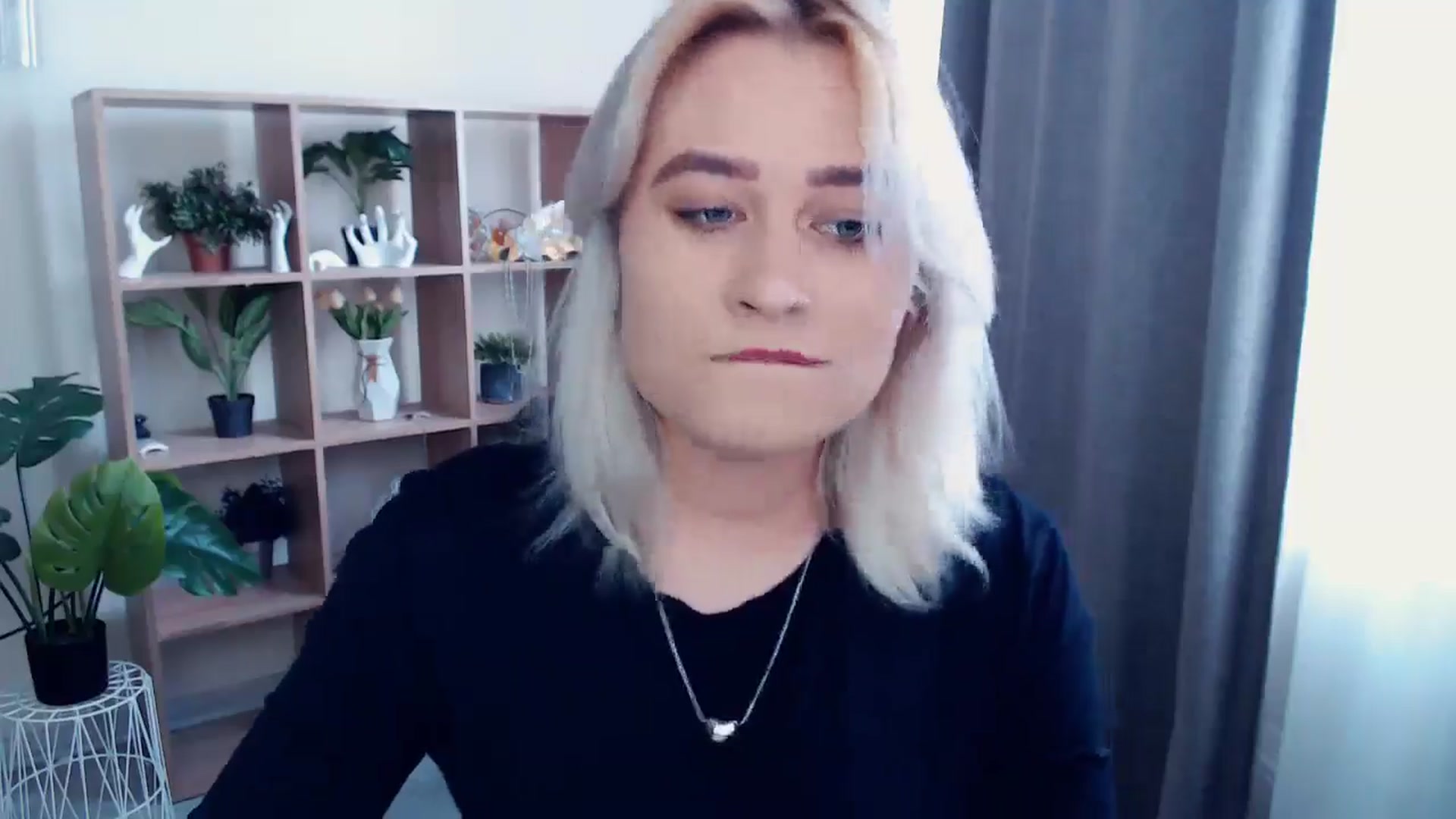 Gallery image thumbnail from Kukla_kolduna's myfreecams stream on, 05/12/2024, 13:15 image 17 of 20
