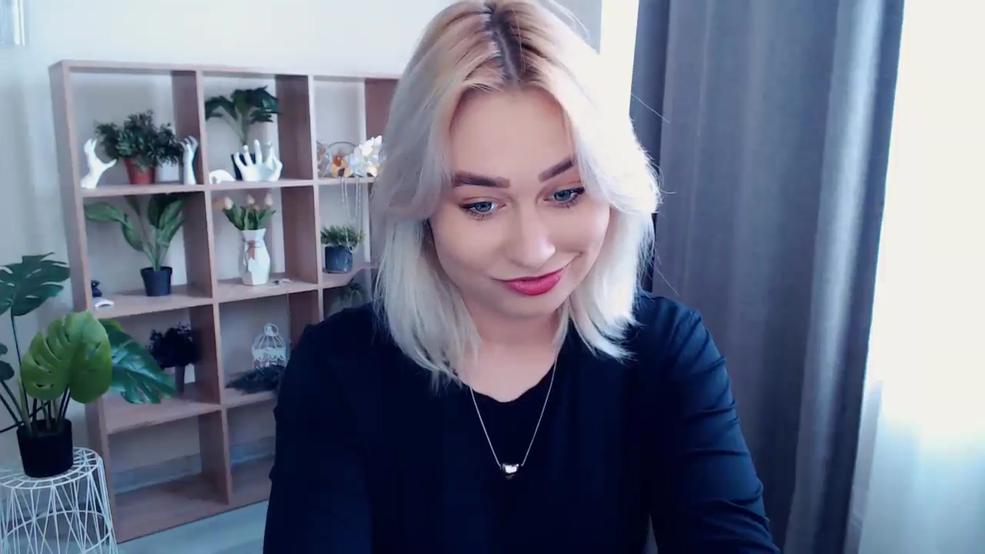 Gallery image thumbnail from Kukla_kolduna's myfreecams stream on, 05/12/2024, 13:15 image 11 of 20