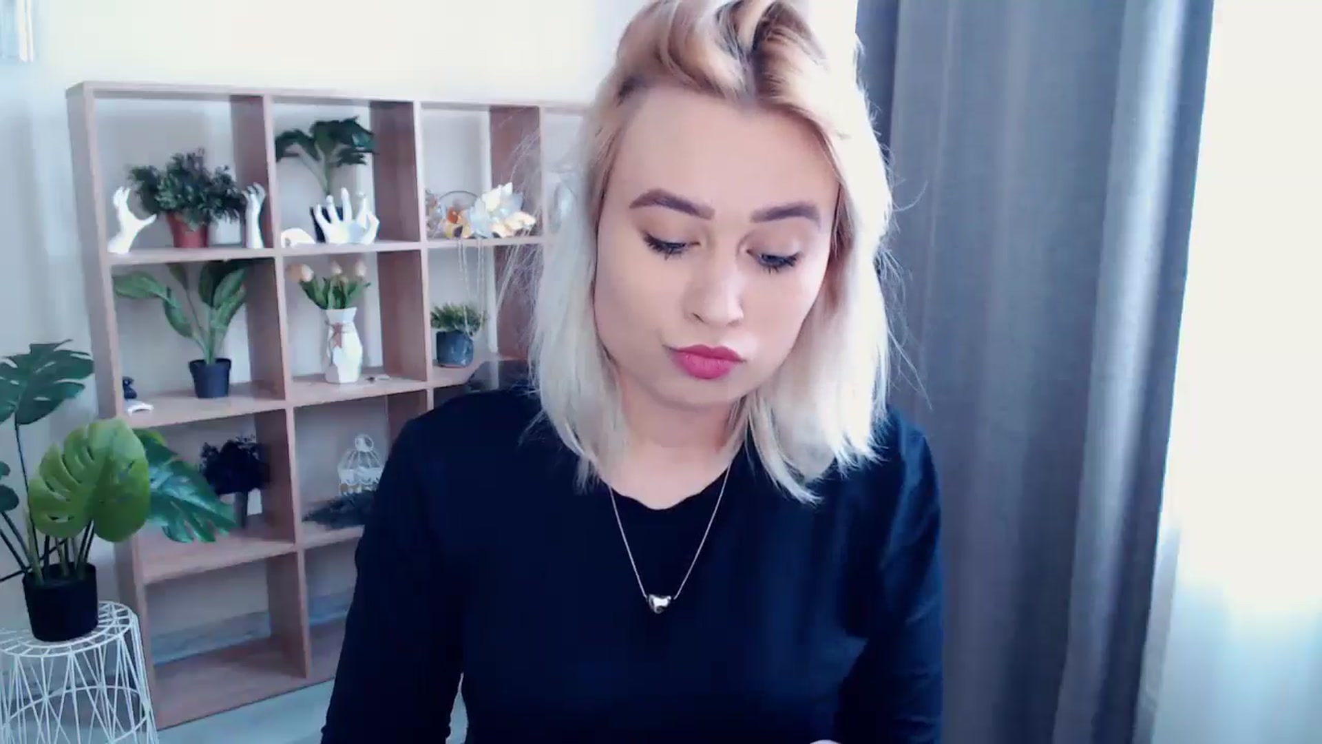 Gallery image thumbnail from Kukla_kolduna's myfreecams stream on, 05/12/2024, 13:15 image 12 of 20