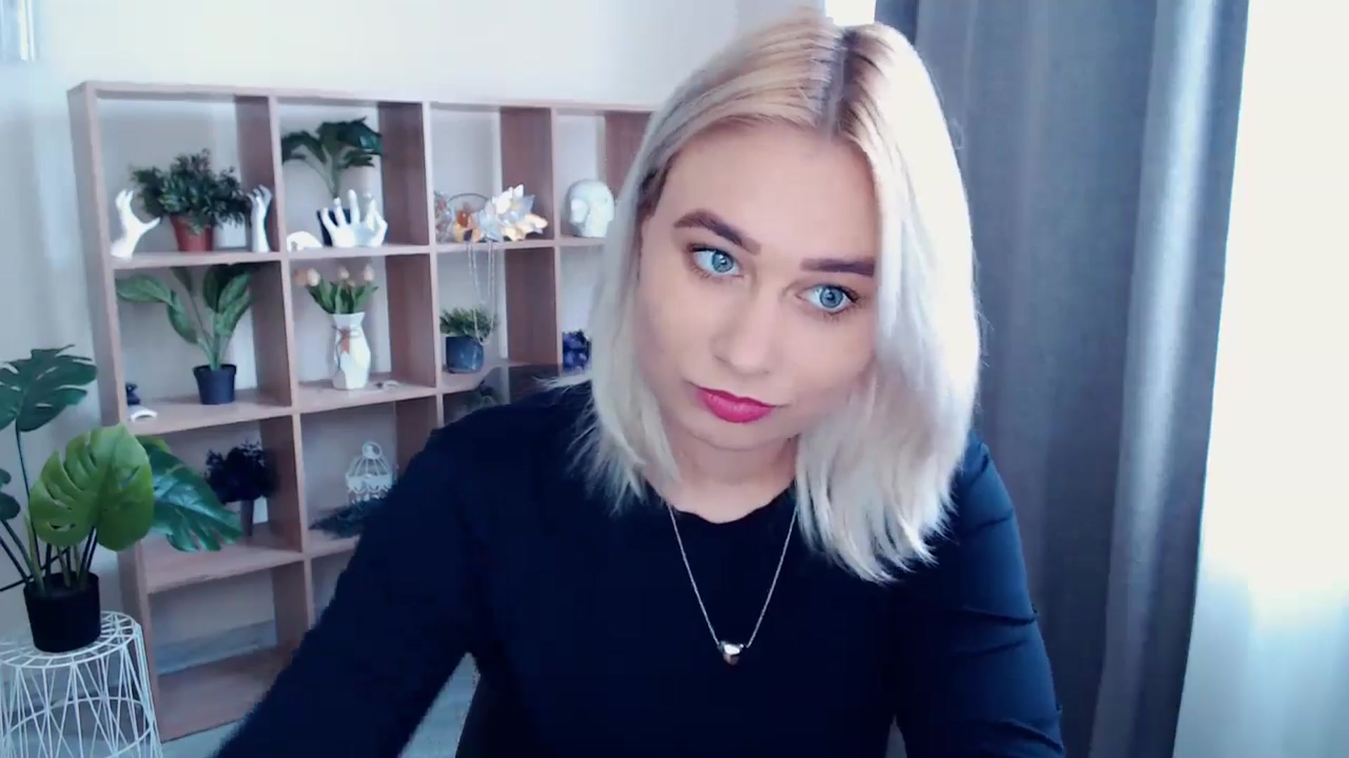 Gallery image thumbnail from Kukla_kolduna's myfreecams stream on, 05/12/2024, 13:47 image 17 of 20