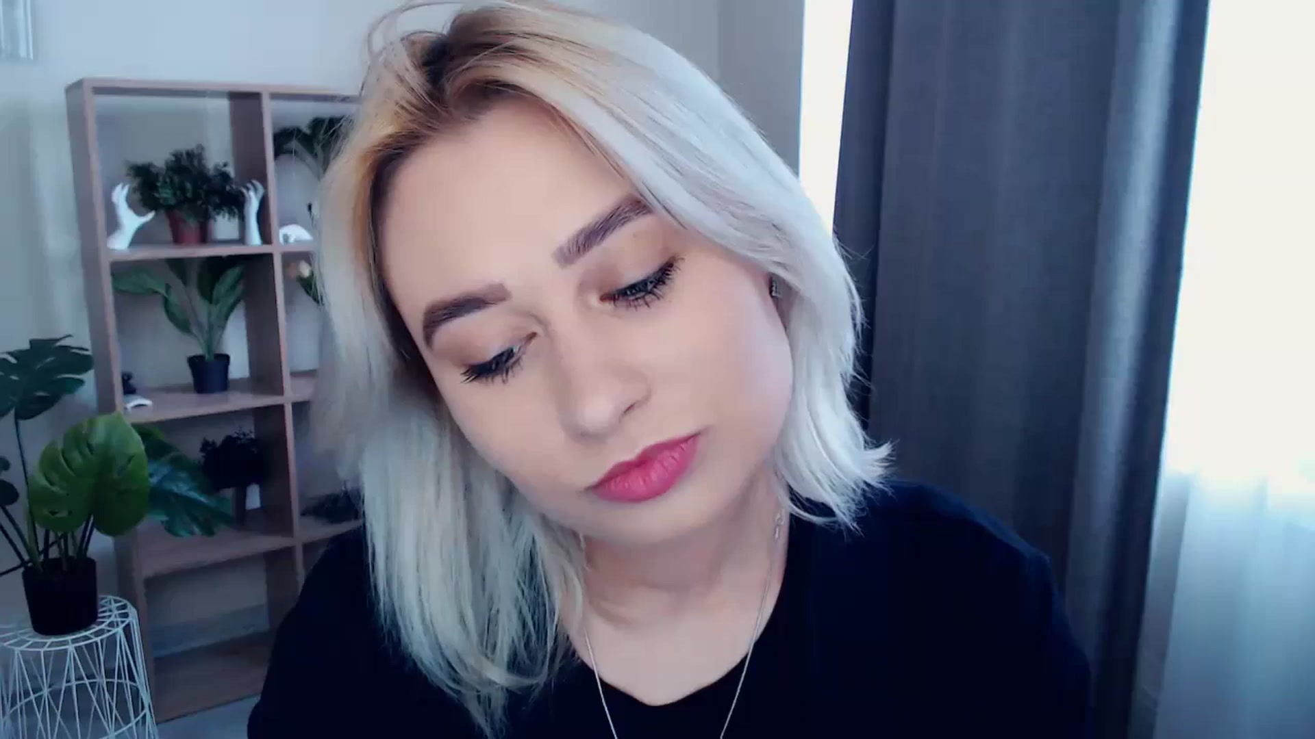 Gallery image thumbnail from Kukla_kolduna's myfreecams stream on, 05/12/2024, 13:47 image 4 of 20